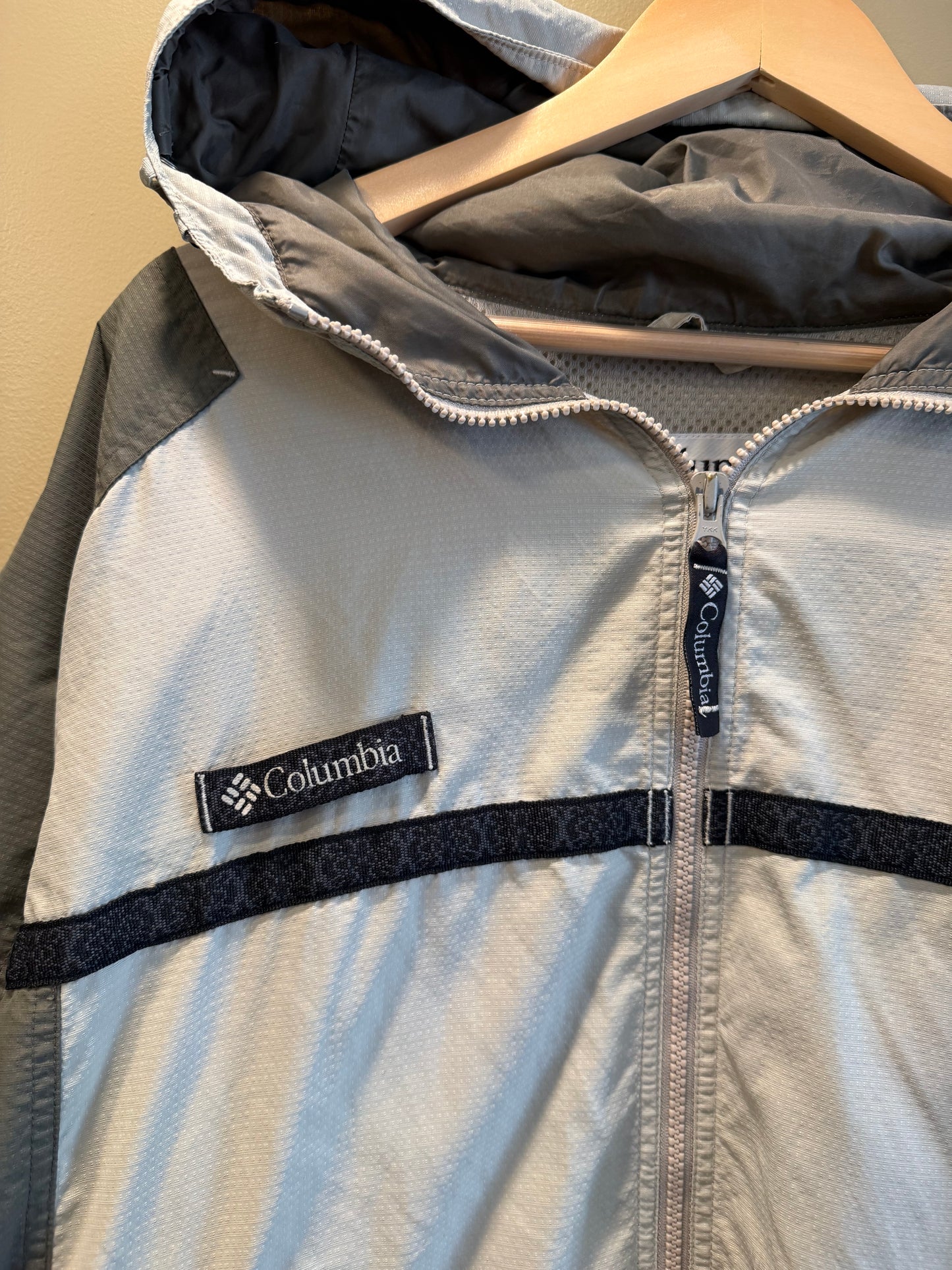 Vintage Columbia Sportswear White Windbreaker Jacket- L