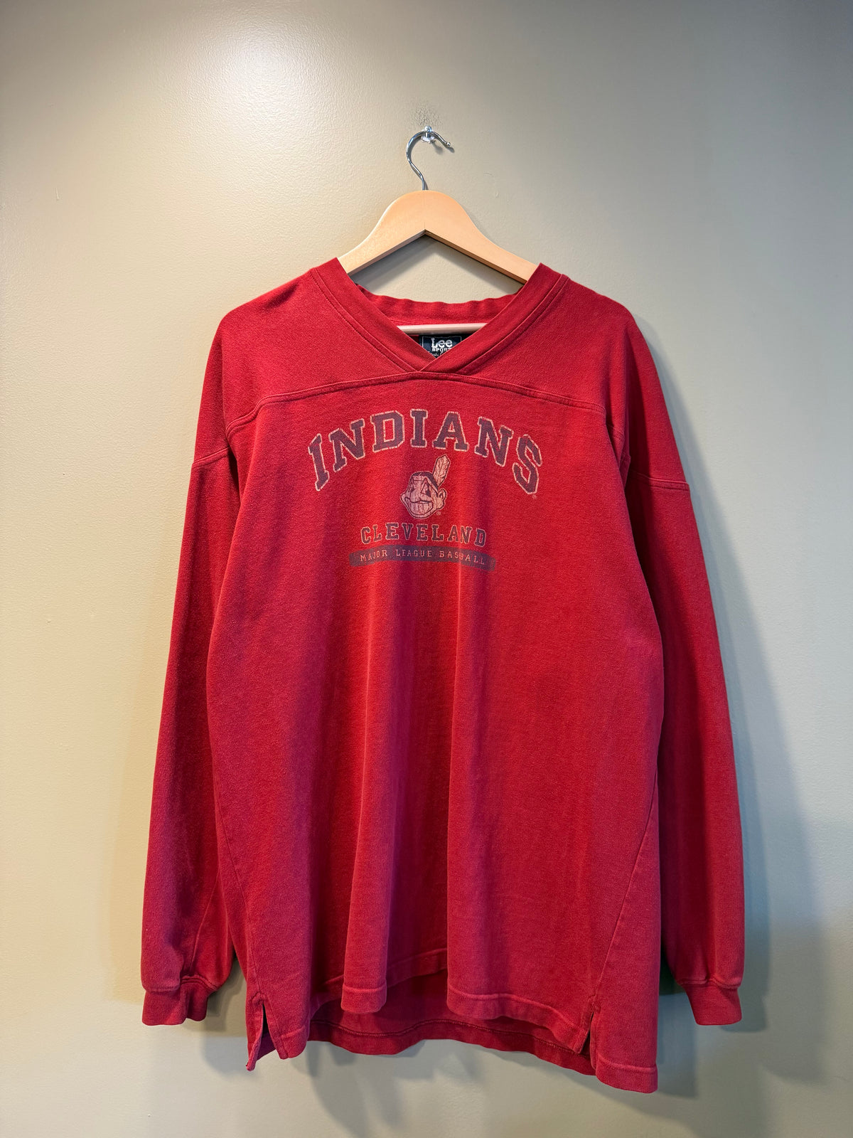 Vintage Cleveland Indians Red Long Sleeve T-Shirt- L