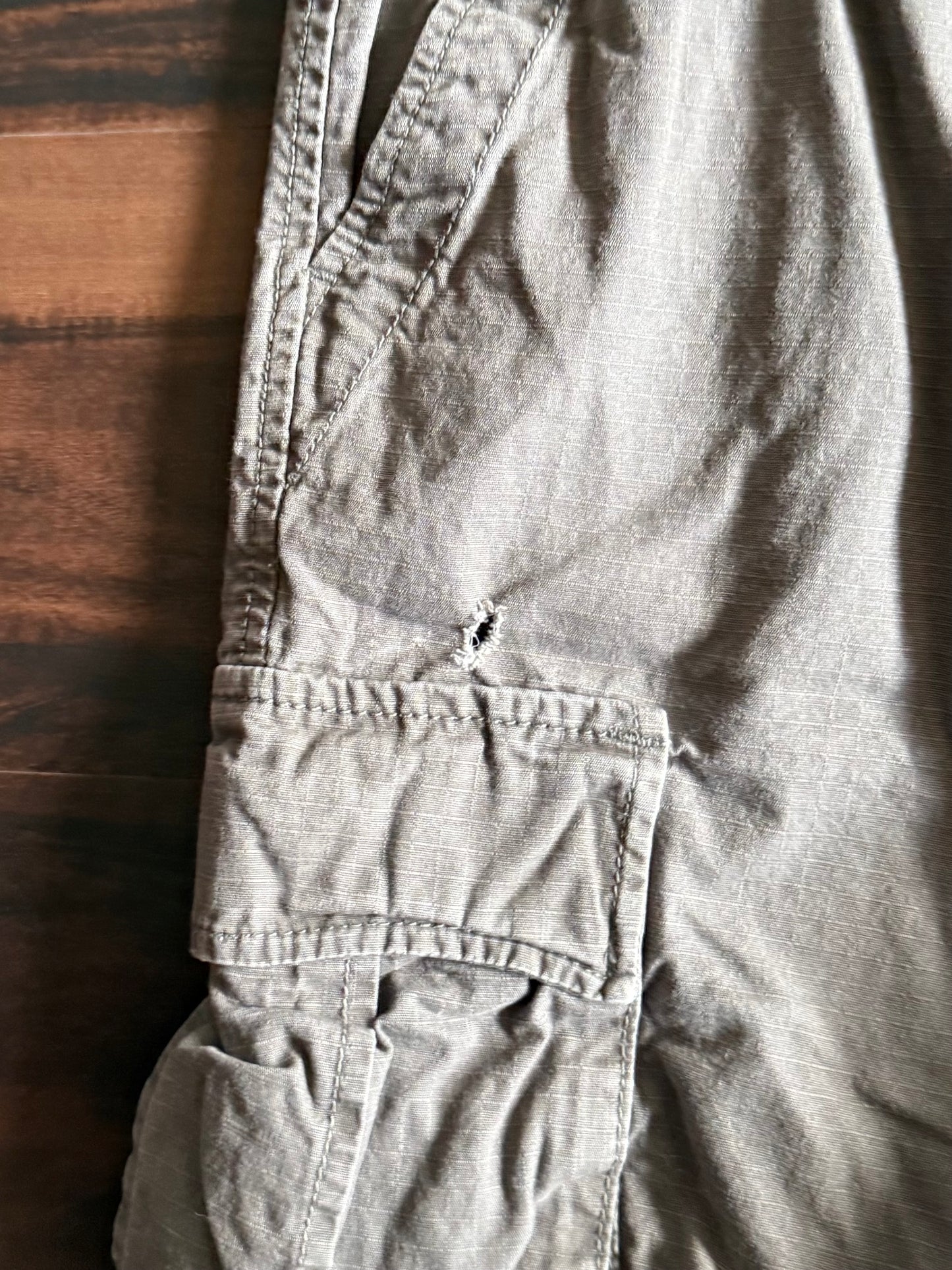 Vintage Gap Dark Gray Drawstring Cargo Shorts- 34