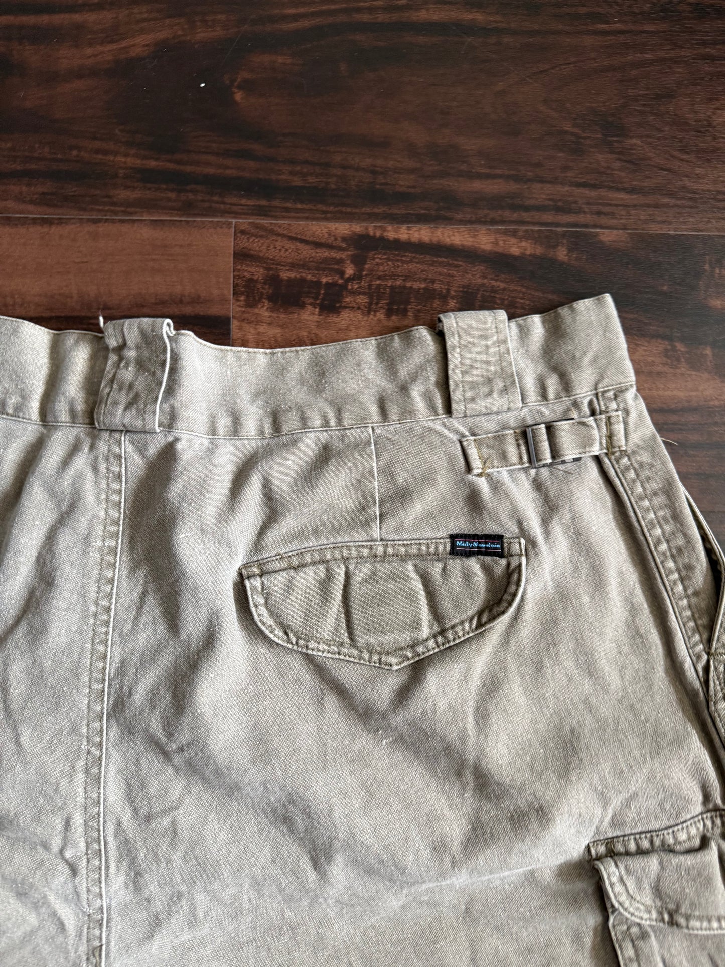 Vintage Misky Mountain Cargo Shorts- 38