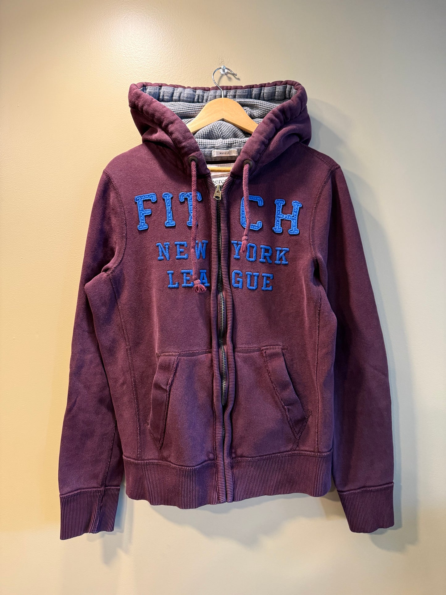 Vintage Abercrombie & Fitch Maroon Zip-Up Hoodie Sweatshirt- M