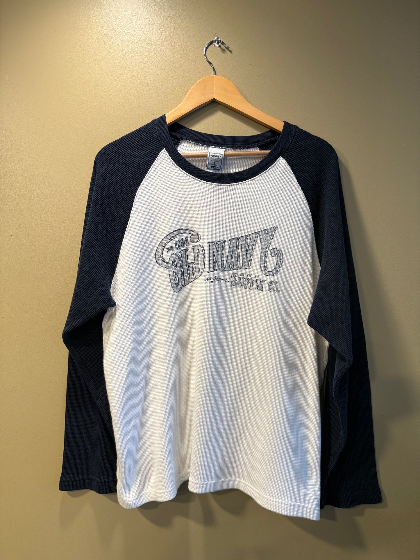 Vintage Y2K Old Navy Supply Co. Thermal T-Shirt- L