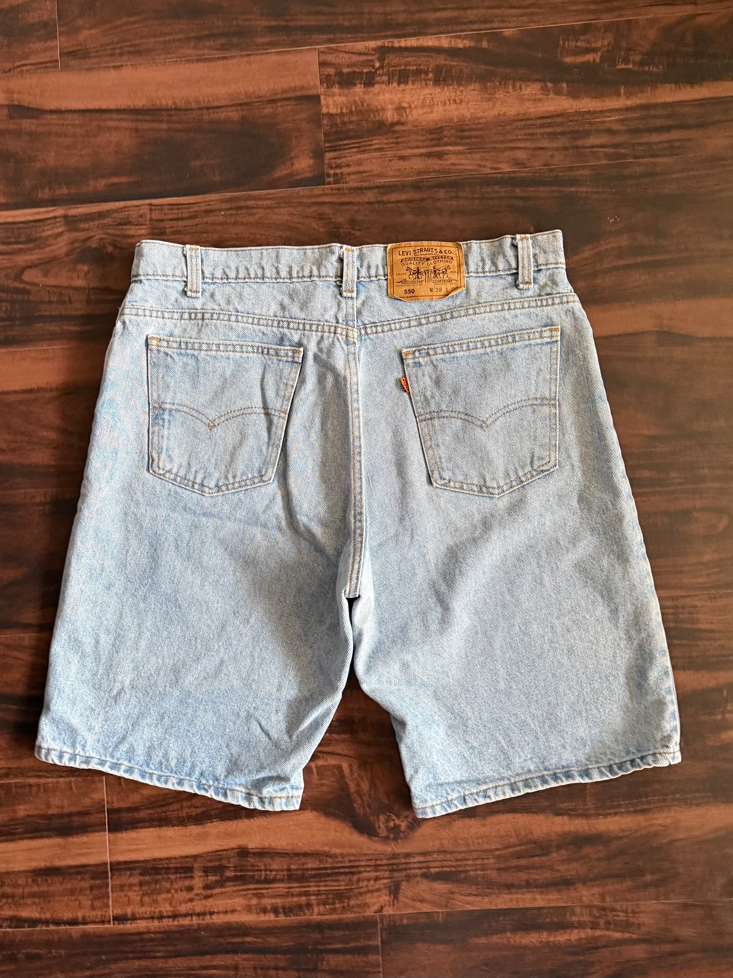 Vintage Levi’s Orange Tab Light Wash Denim Jean Shorts- 36