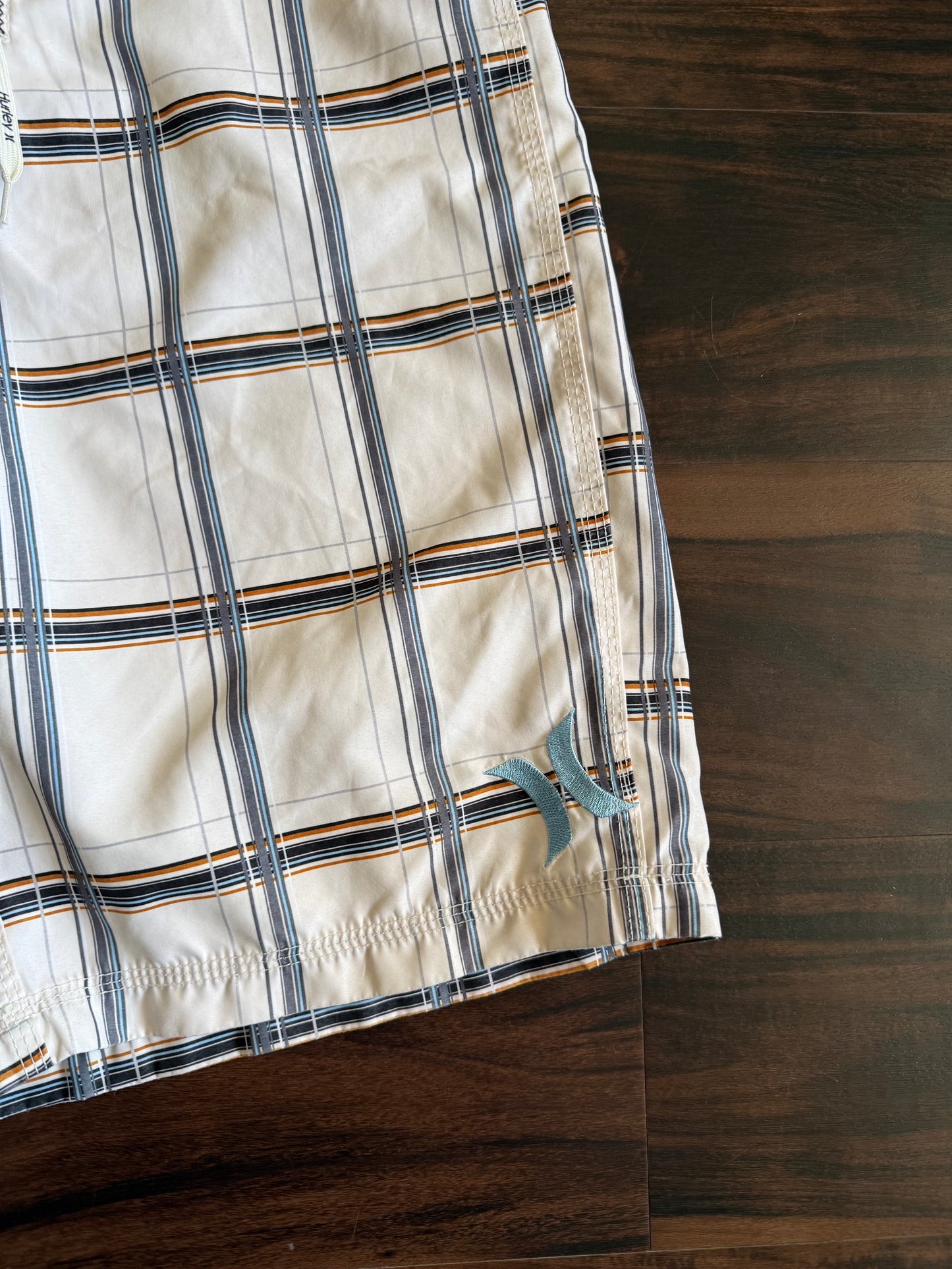 Vintage Y2K Hurley Checkered Tan Board Shorts- 34