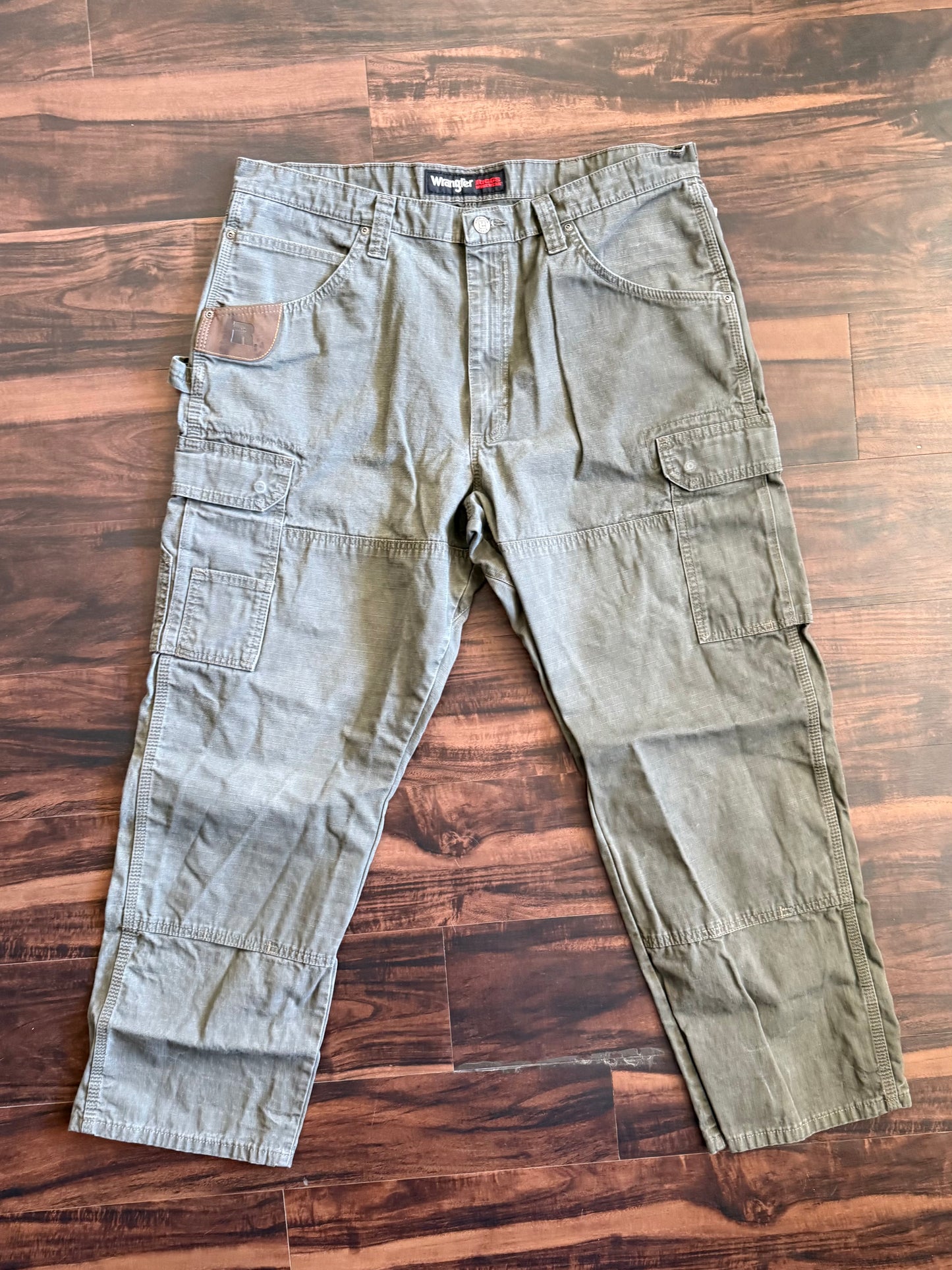 Vintage Wrangler Riggs Olive Green Workwear Pants 38x31