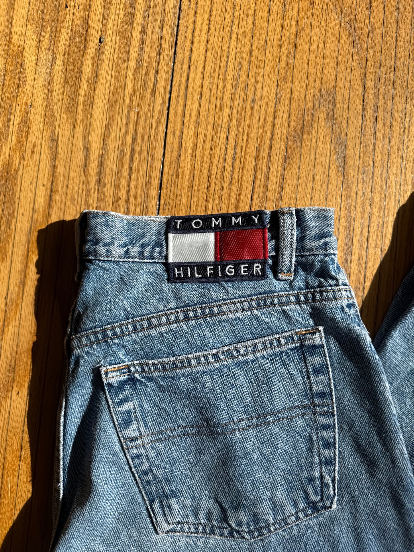 Vintage Tommy Hilfiger Light Wash Blue Denim Jeans- 31x30