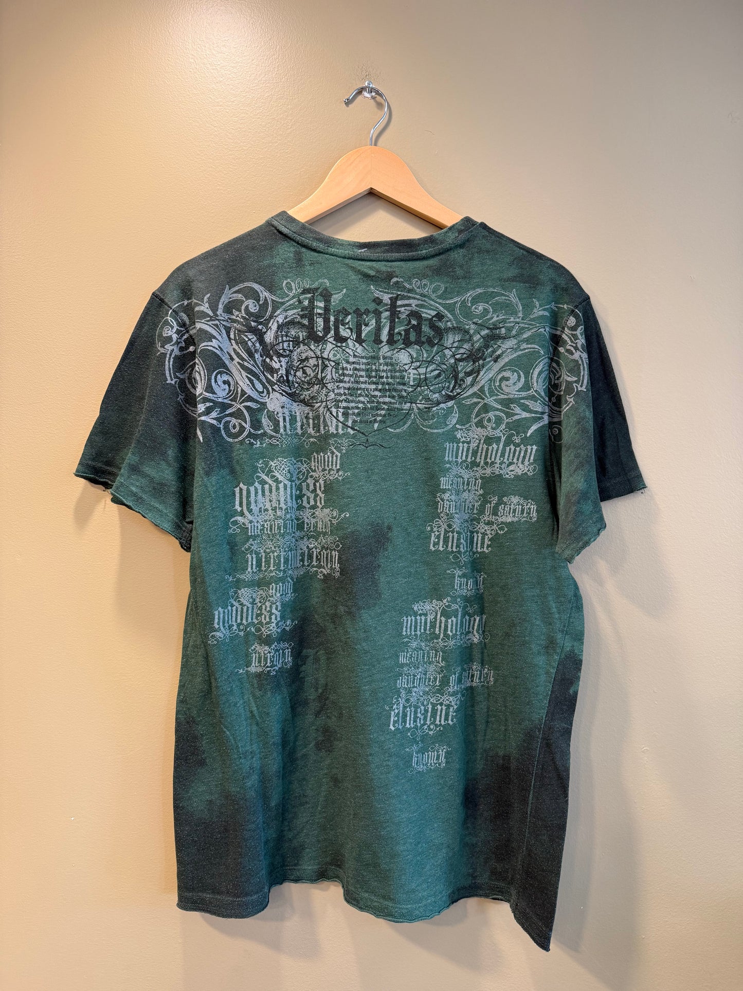 Vintage Helix Green Veritas Gothic T-Shirt- L