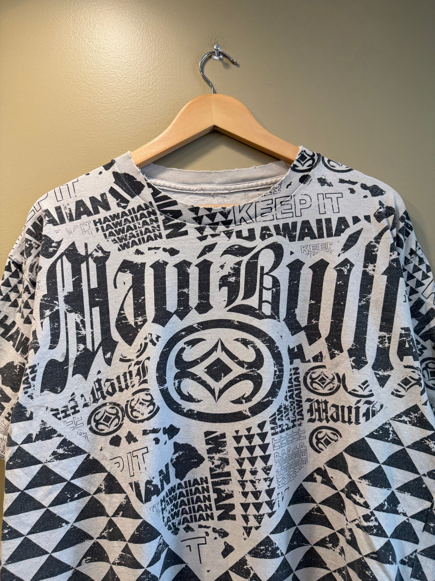 Vintage Maui Built All Over Print White Surfwear T-Shirt- L