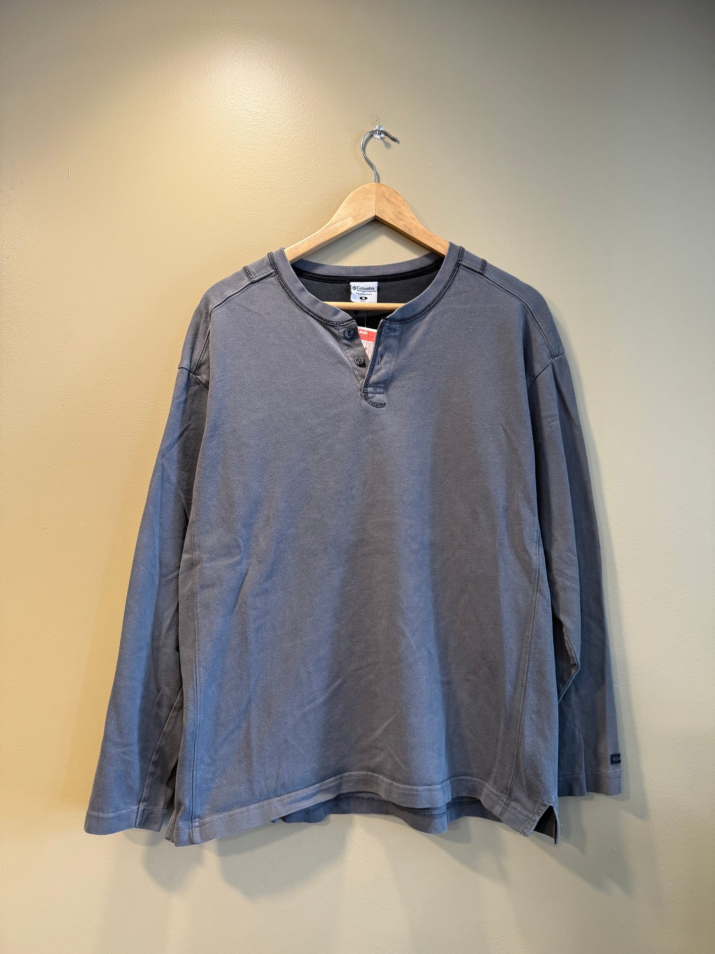 Vintage Columbia Long Sleeve Thermal Gray T-Shirt- M