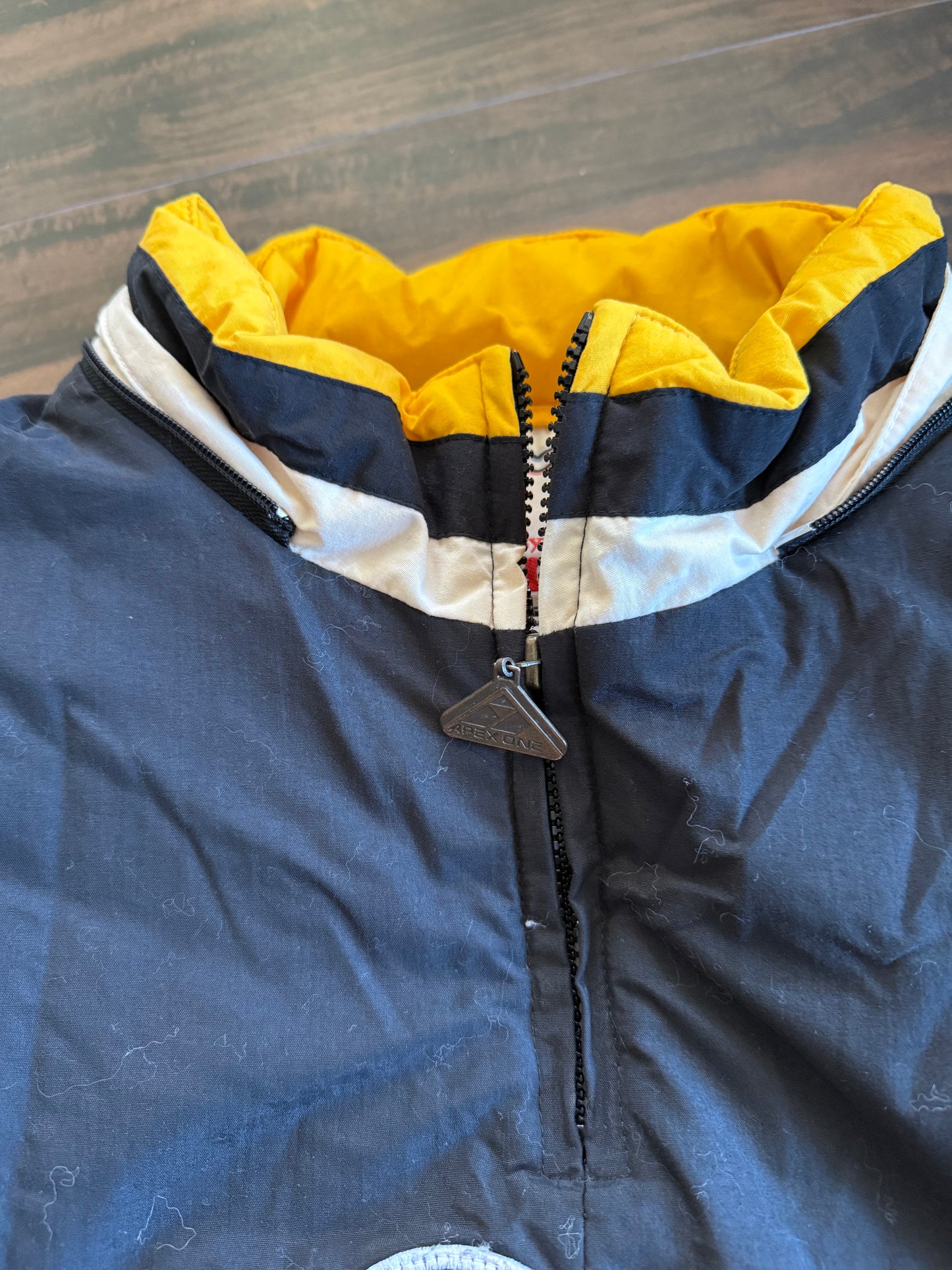 Vintage Apex One Pittsburgh Penguins NHL Puffer Jacket- XL