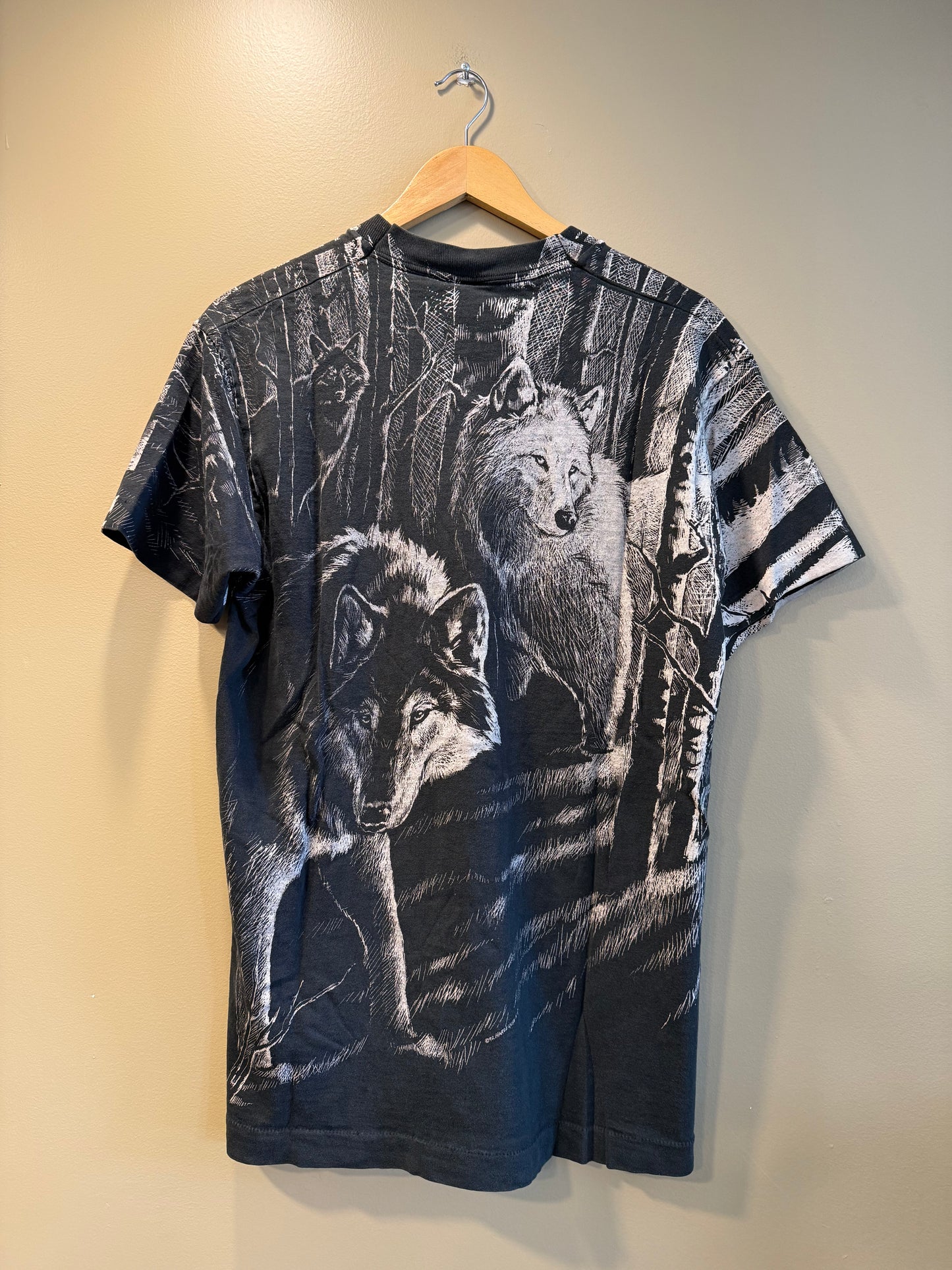 Vintage Wolves Black & White All Over Print Nature T-Shirt- M