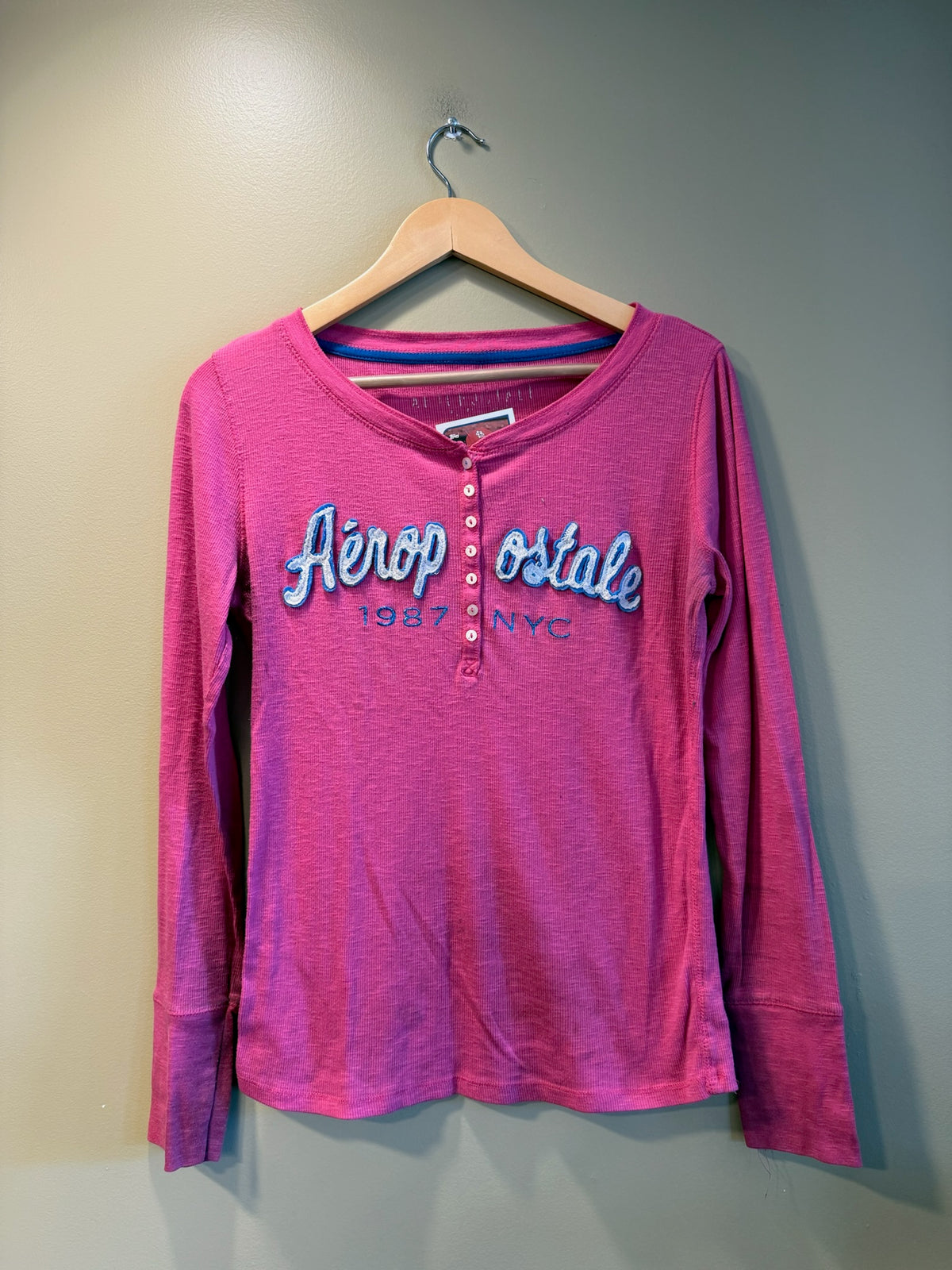 Vintage Y2K Pink Aeropostale Women’s Henley Long Sleeve T-Shirt - S