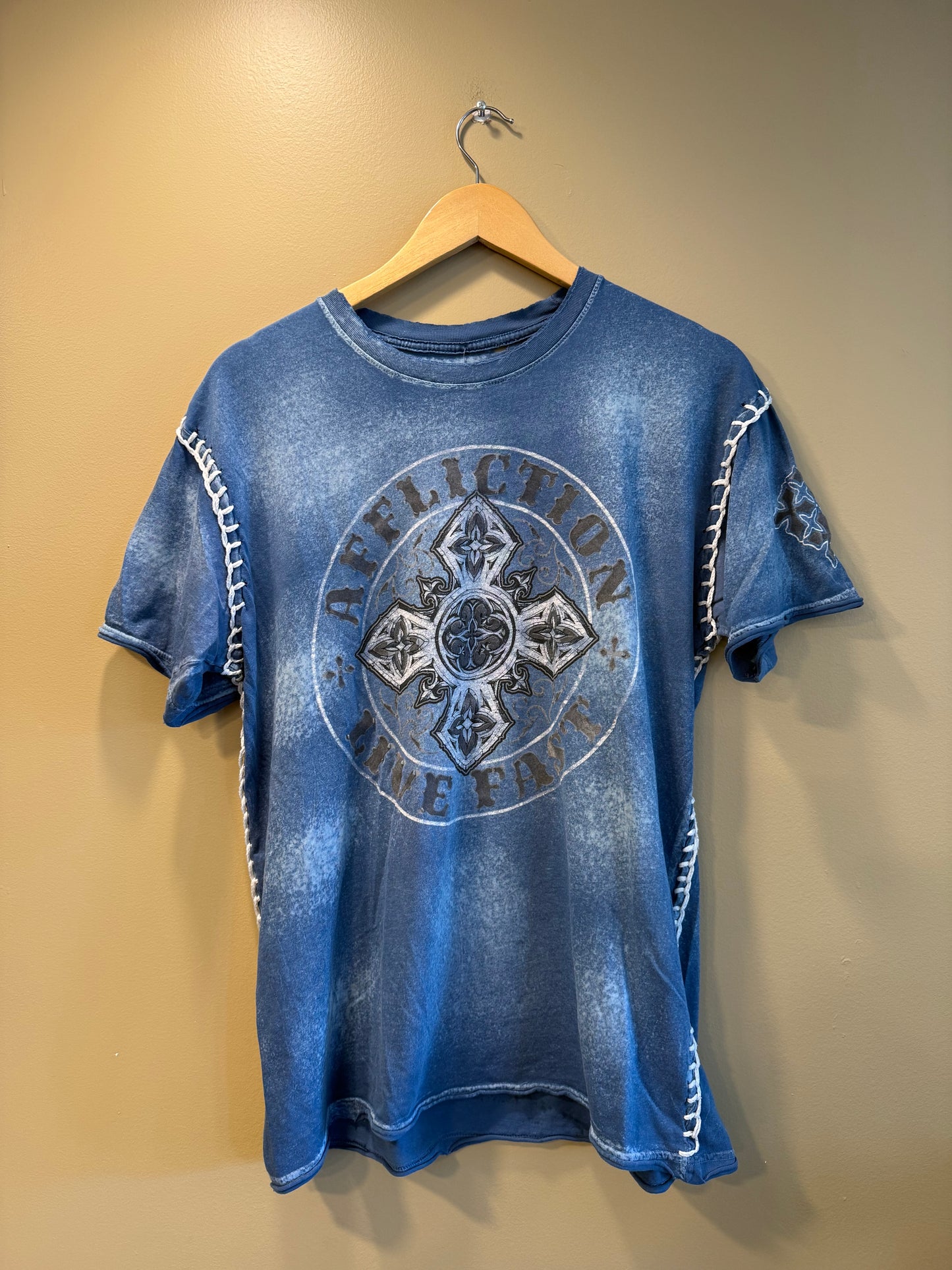 Vintage Y2K Affliction Blue Live Fast Cross T-Shirt- L
