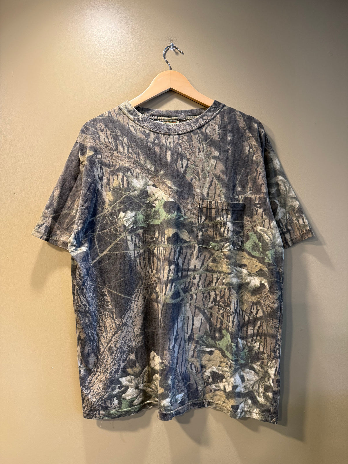 Vintage Mossy Oak Breakup Tree Camo Classics Pocket T-Shirt- XL