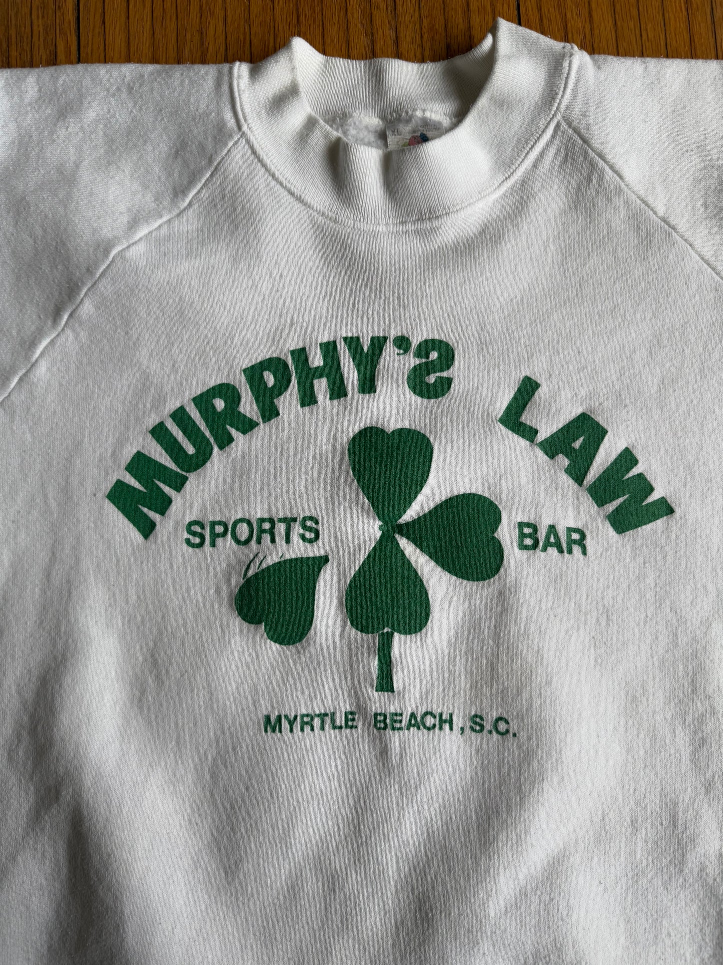 Vintage Murphy’s Law Irish Four Leaf Clover Sports Bar White Crewneck Sweatshirt- L