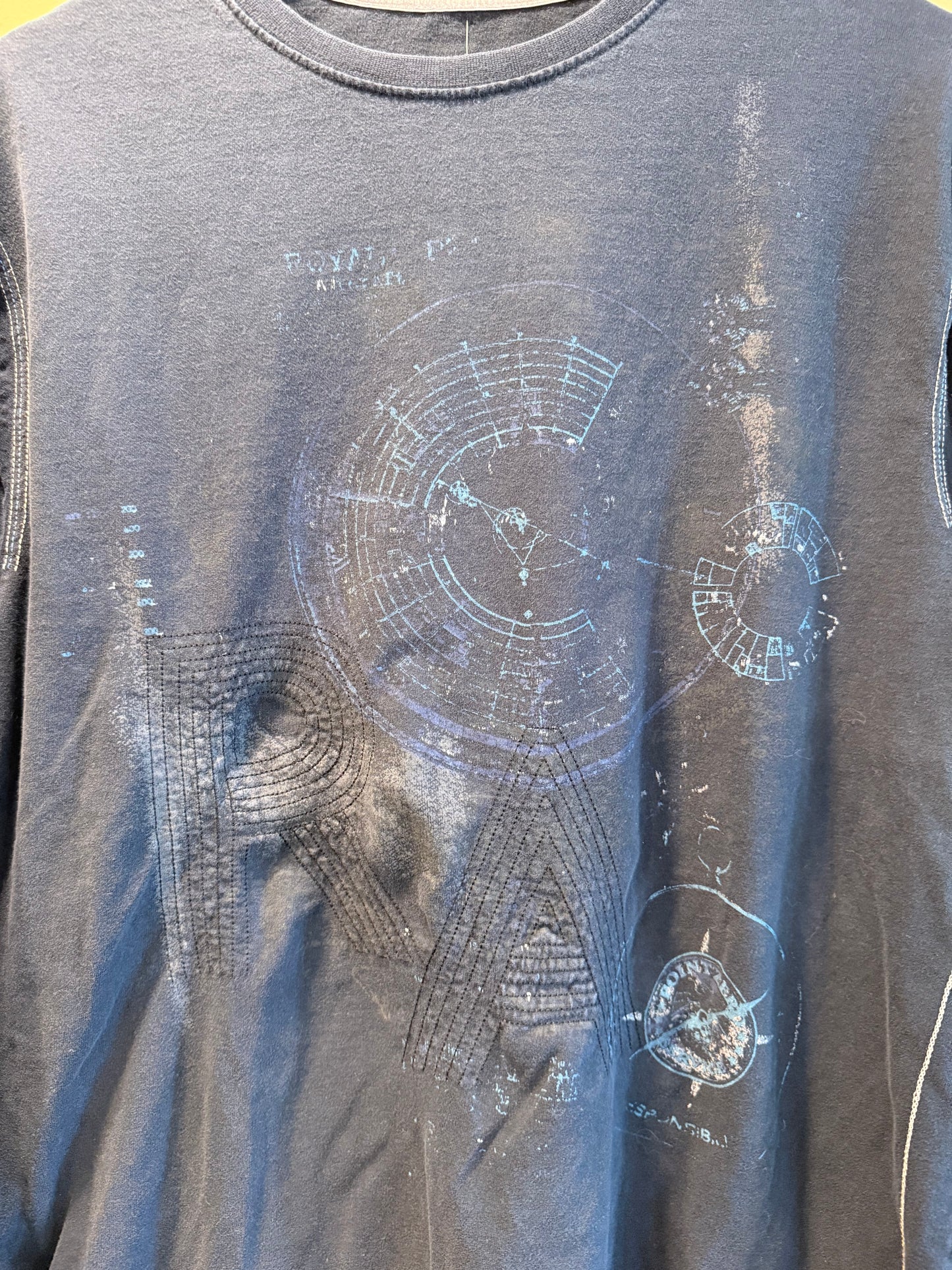 Vintage Y2K Point Zero Black Compass Long Sleeve T-Shirt- M