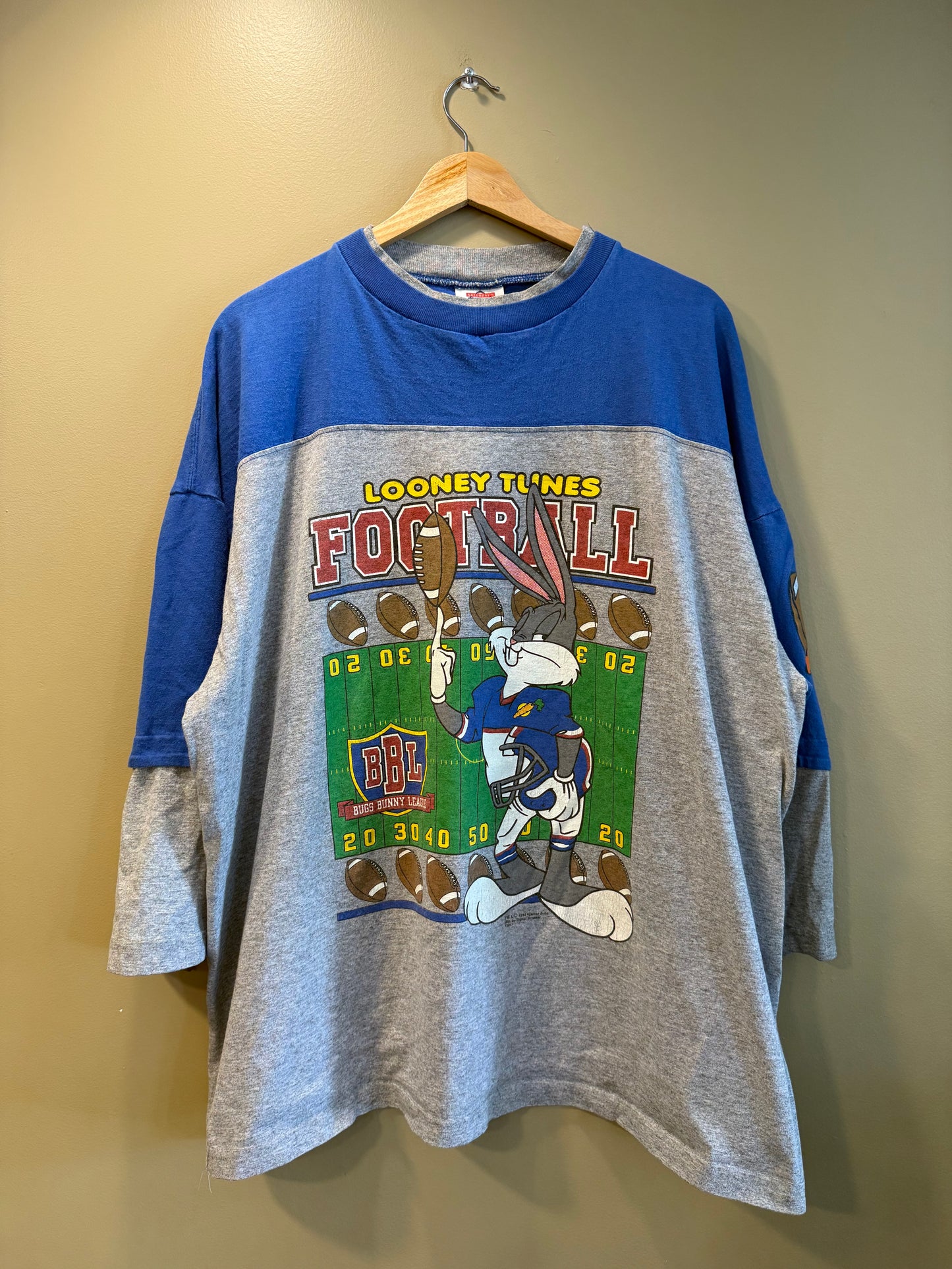 Vintage Looney Tunes Football T-Shirt- XL