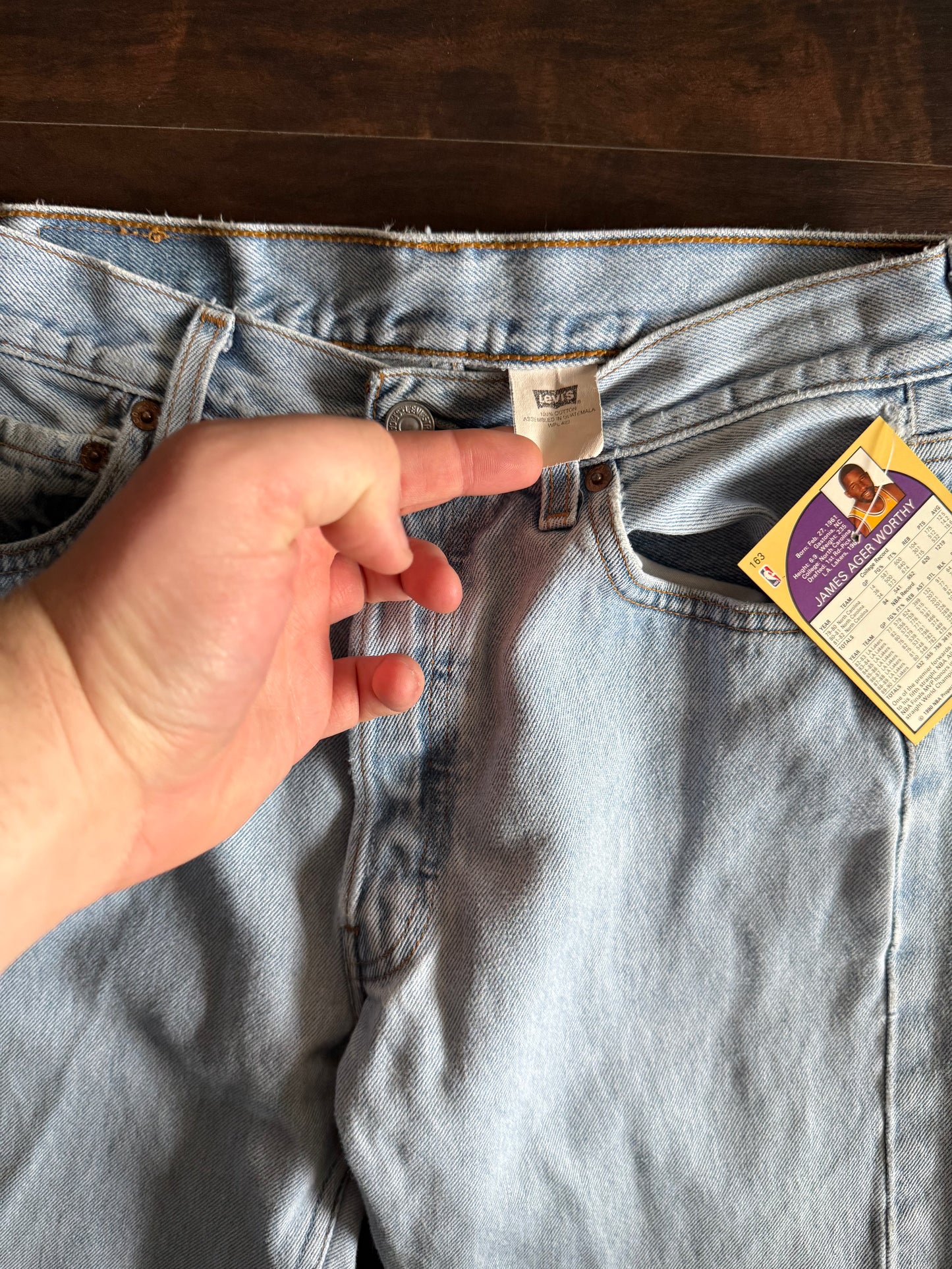 Vintage Levi’s 501 Light Wash Denim Jeans- 28x34