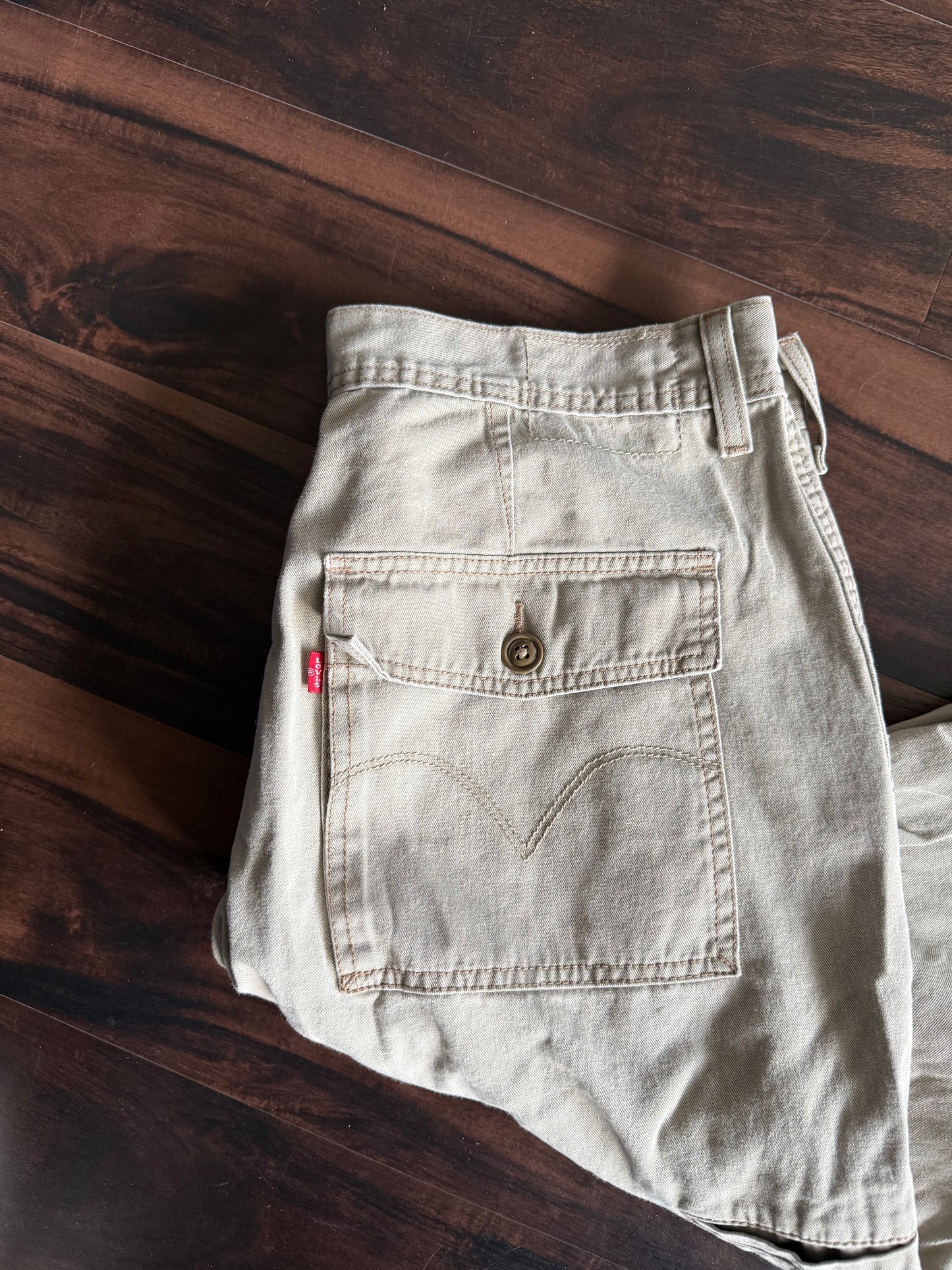 Vintage Levi’s Workwear Khaki Cargo Pants- 34x34