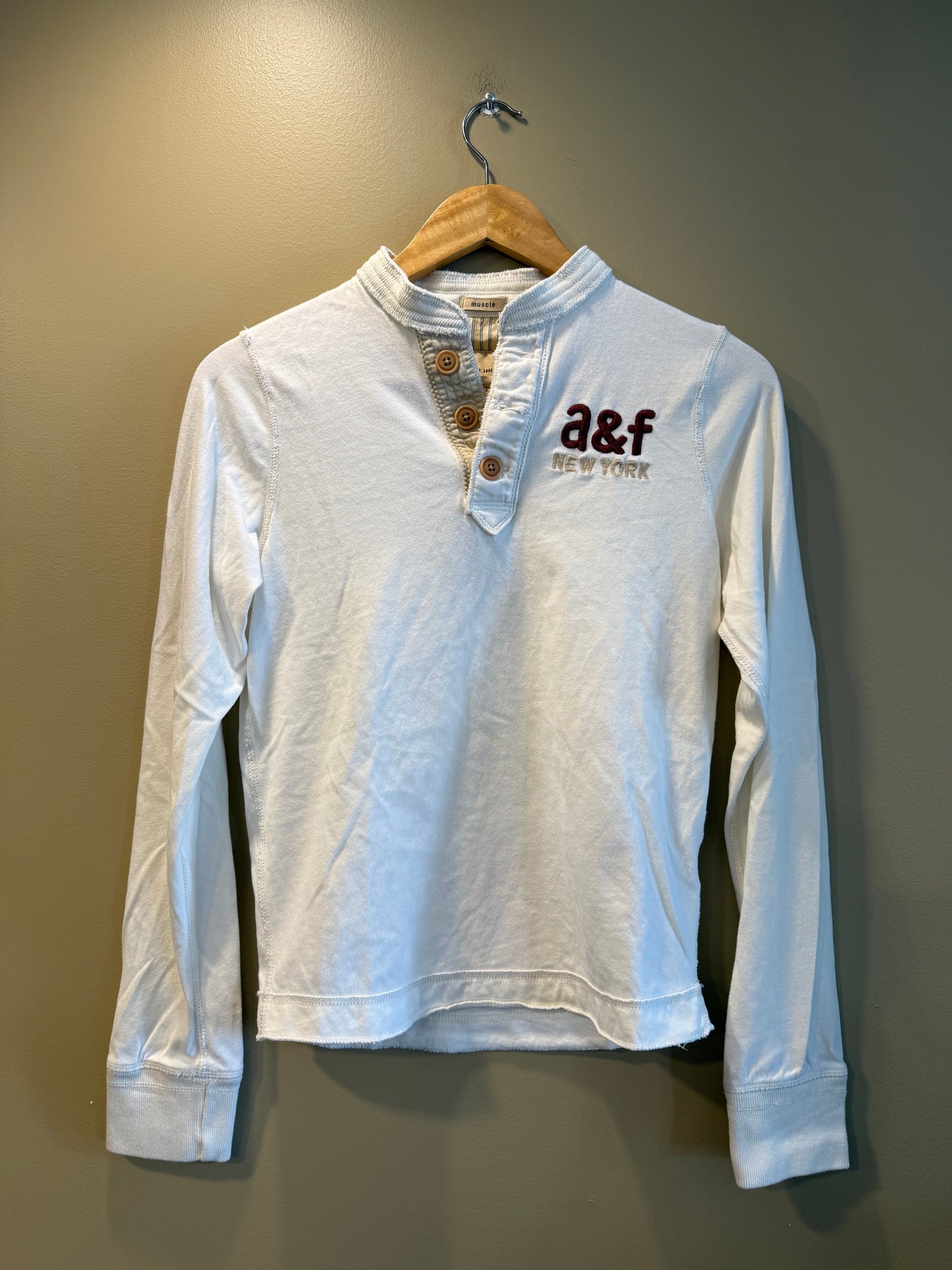 Vintage Abercrombie & Fitch White Embroidered Longsleeve T-Shirt- S
