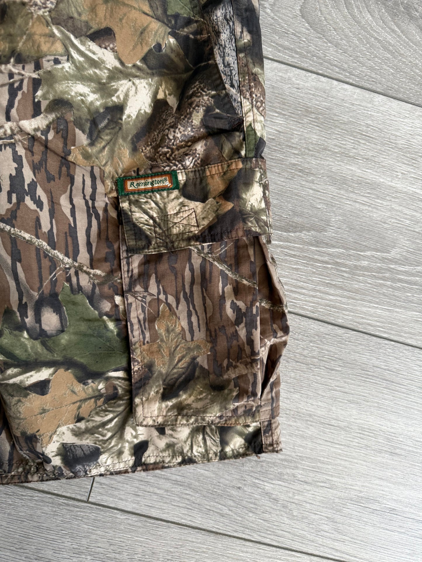 Vintage Remington Real Tree Camouflage Cargo Shorts- XL