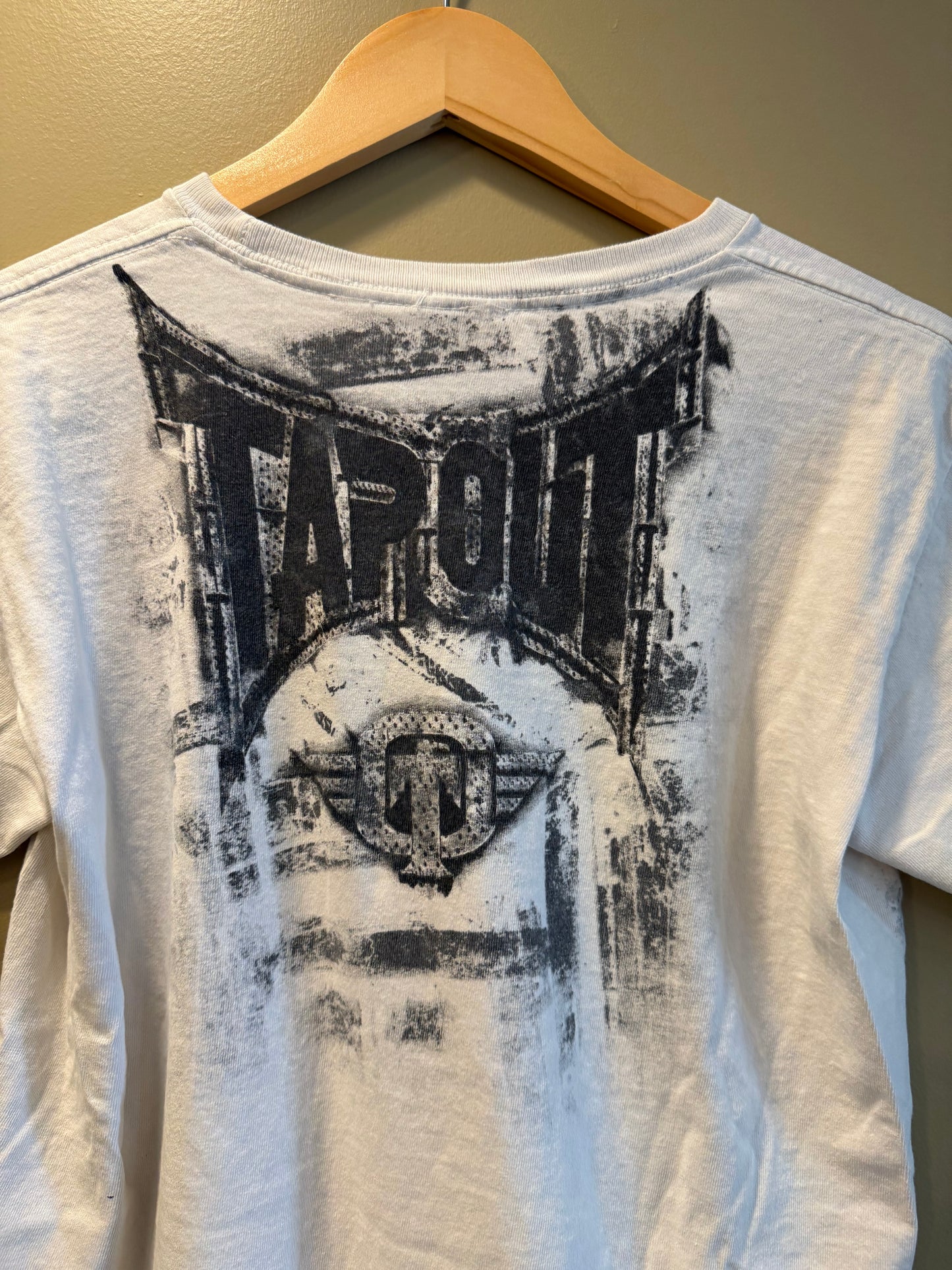 Vintage Y2K Tap Out White Eagle T-Shirt- S/M
