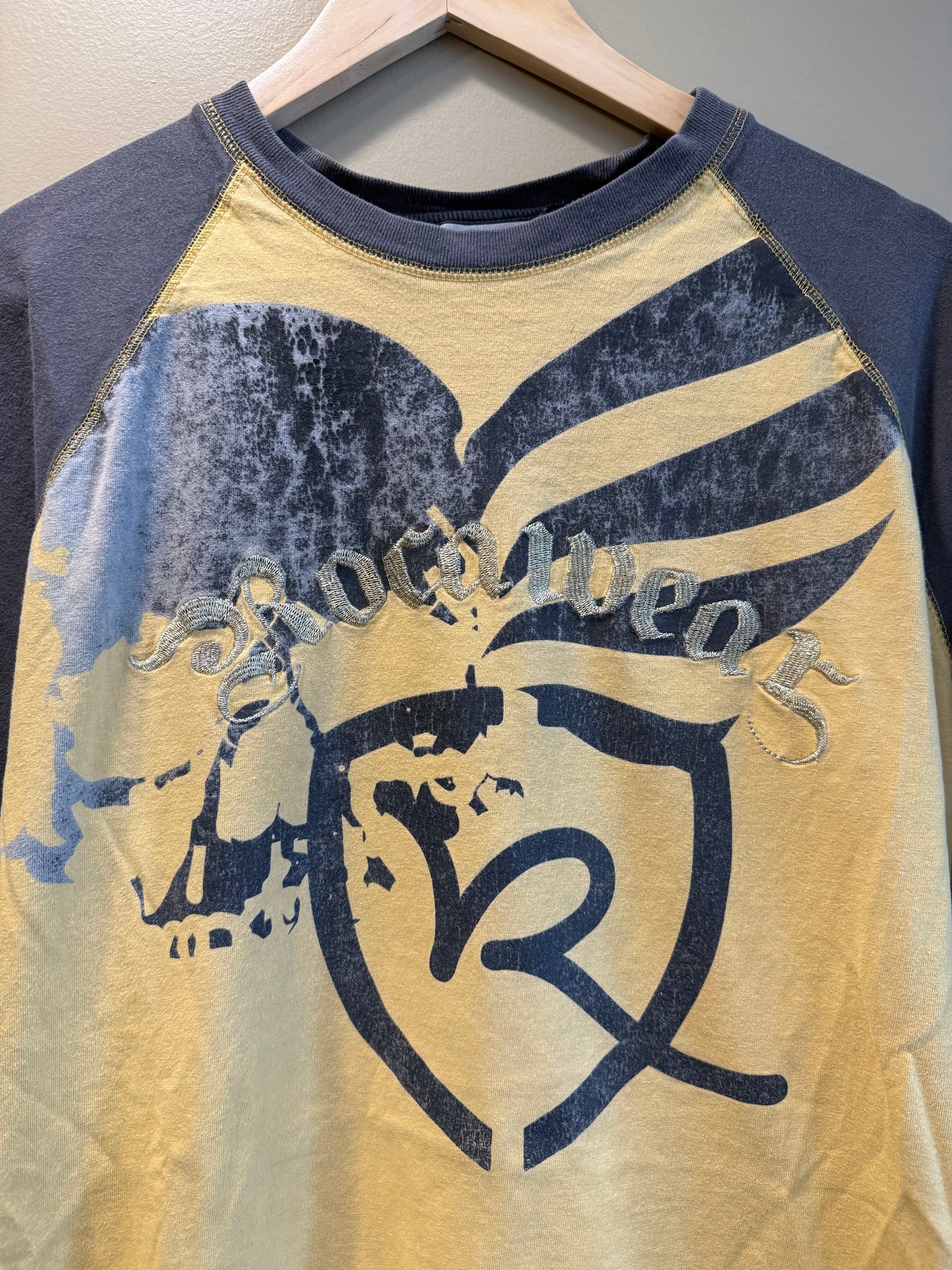 Vintage Rocawear Yellow Streetwear Cut-Off T-Shirt- M