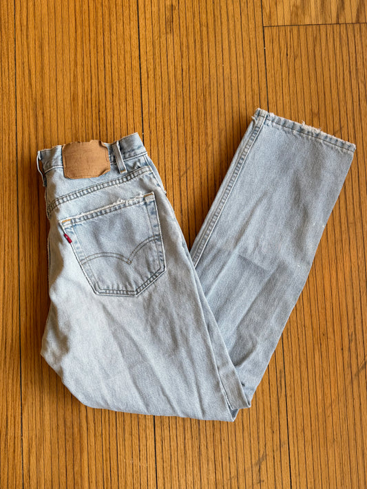 Vintage Levi’s 505 Light Wash Denim Jeans- 30x31