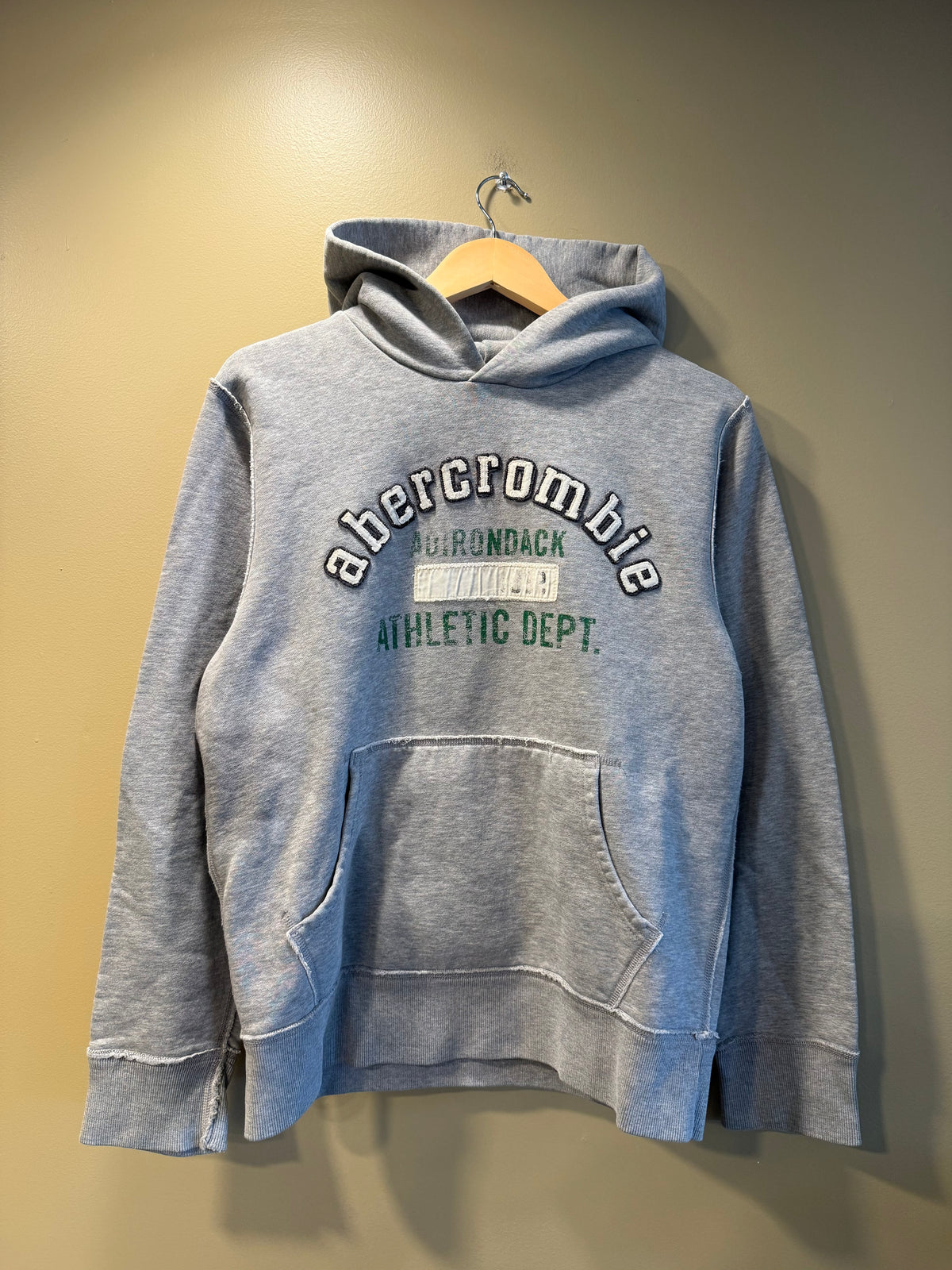 Vintage Abercrombie & Fitch Adirondack Athletic Dept. Gray Hoodie Sweatshirt- M