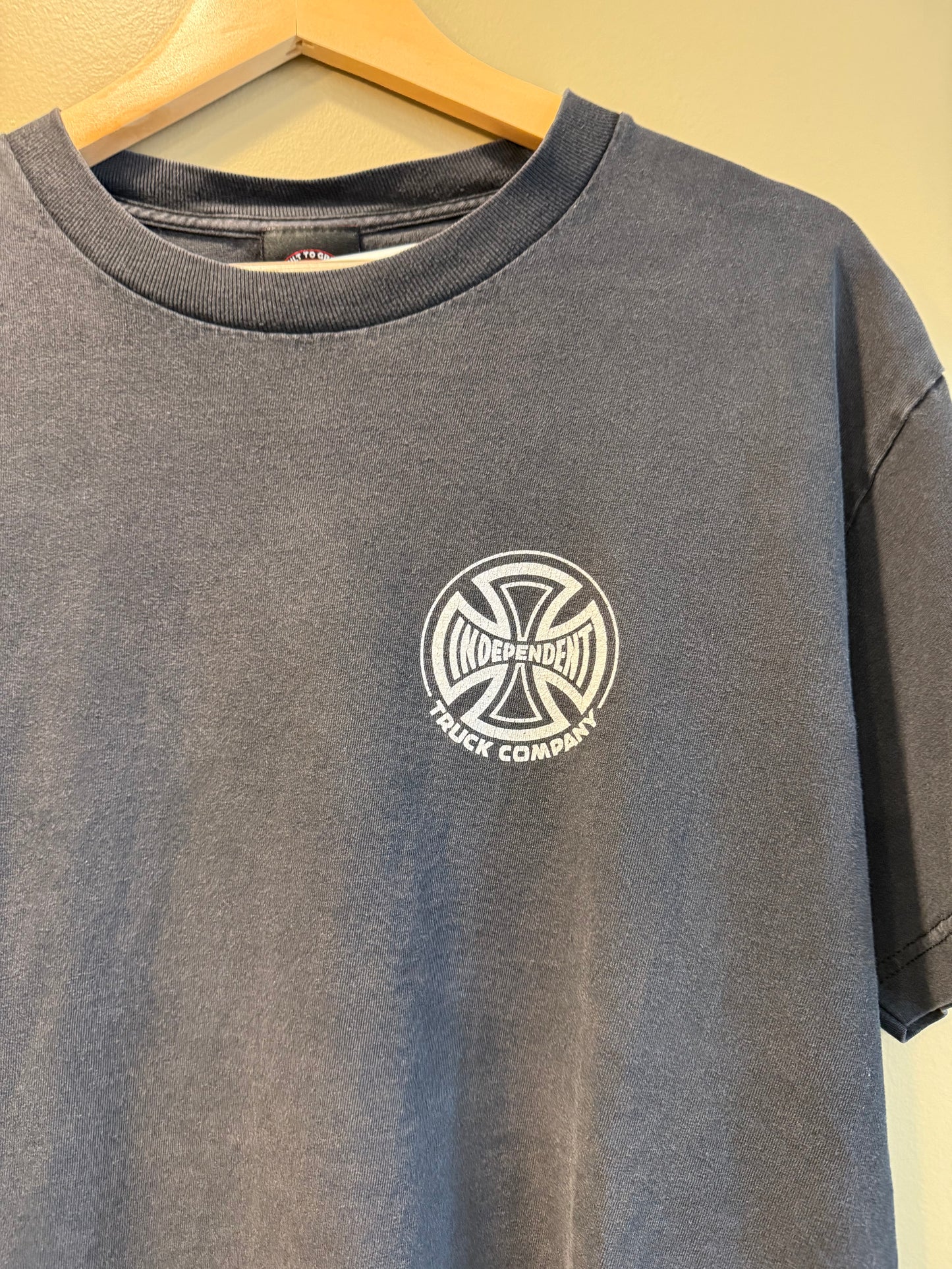 Vintage Y2K Independent Truck Company Black Skateboarding T-Shirt- L