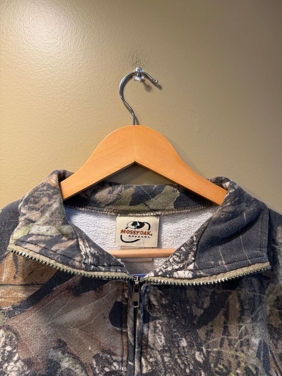 Vintage Mossy Oak Apparel Tree Camo Quarter-Zip Sweatshirt- XL