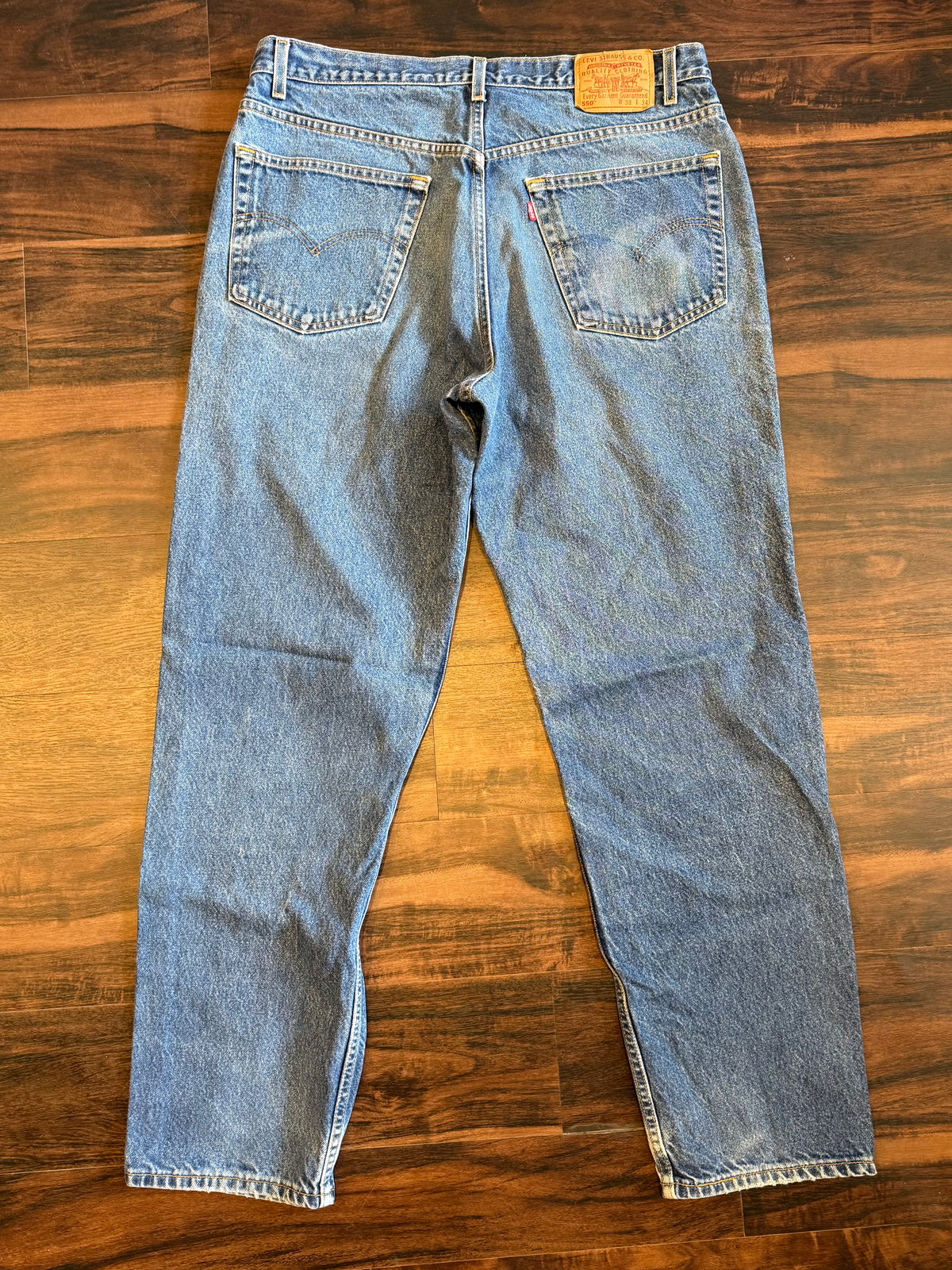 Vintage Levi’s 550 Dark Wash Denim Jeans- 38x34