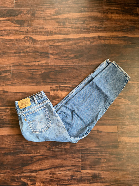 Vintage Levi’s 550 Orange Tab Denim Jeans- 36x32