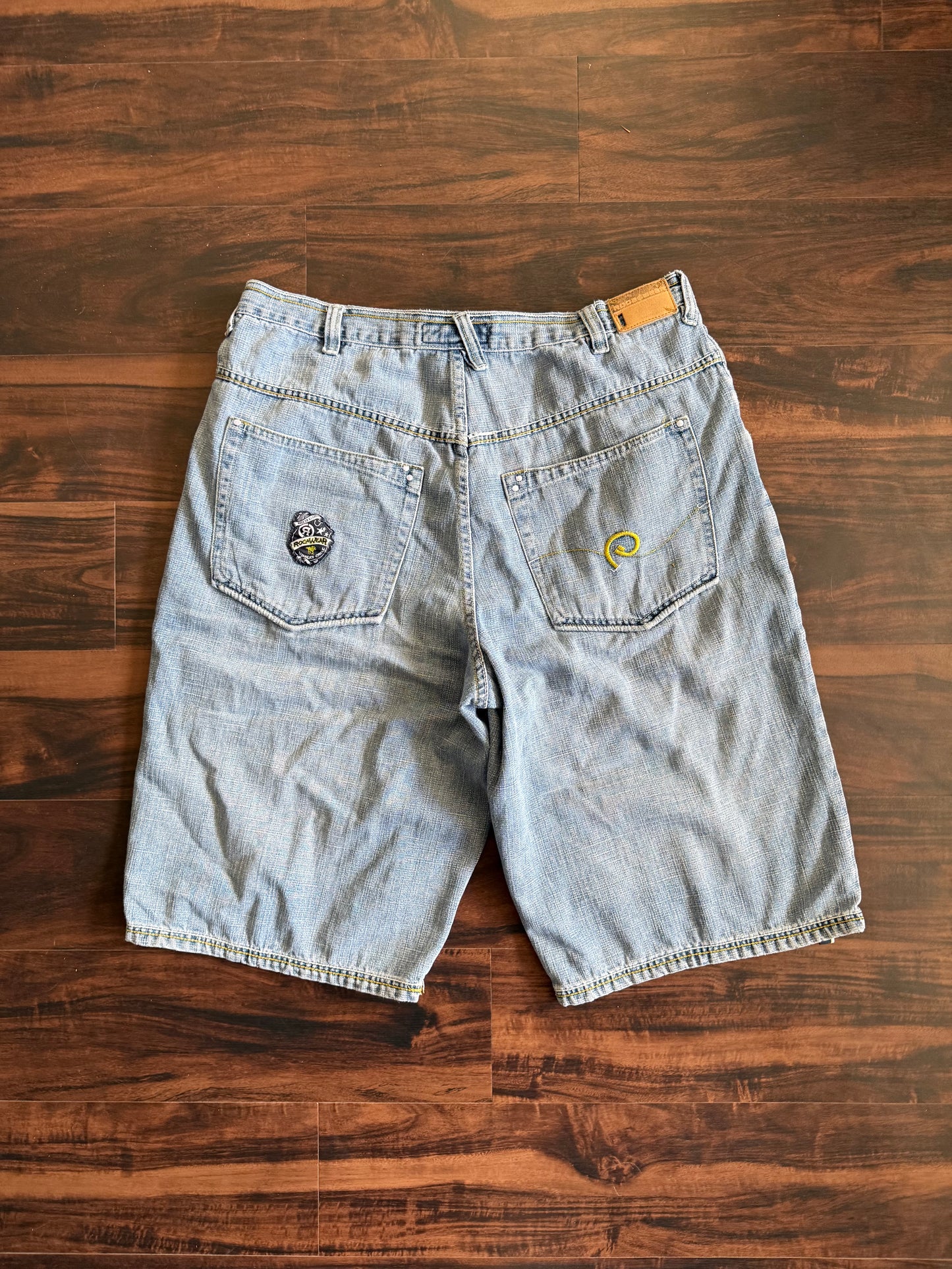 Vintage Y2K Rocawear Light Wash Denim Jean Shorts- 36