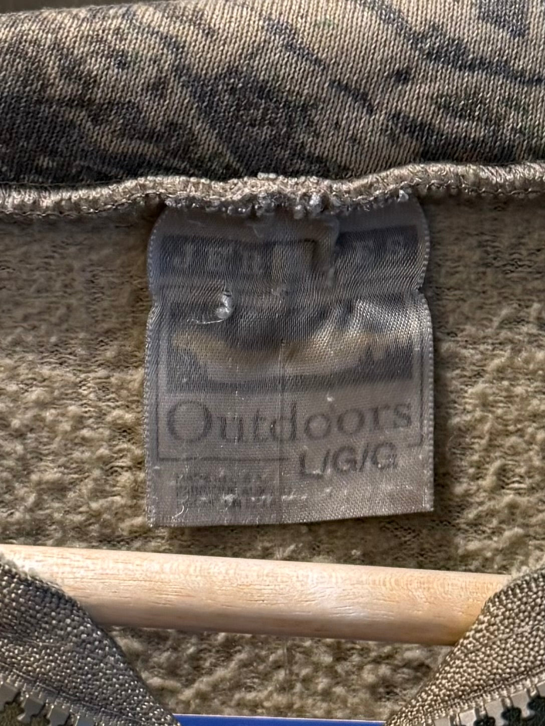 Vintage Jerzees Outdoors RealTree Camo Quarter-Zip Sweatshirt- L