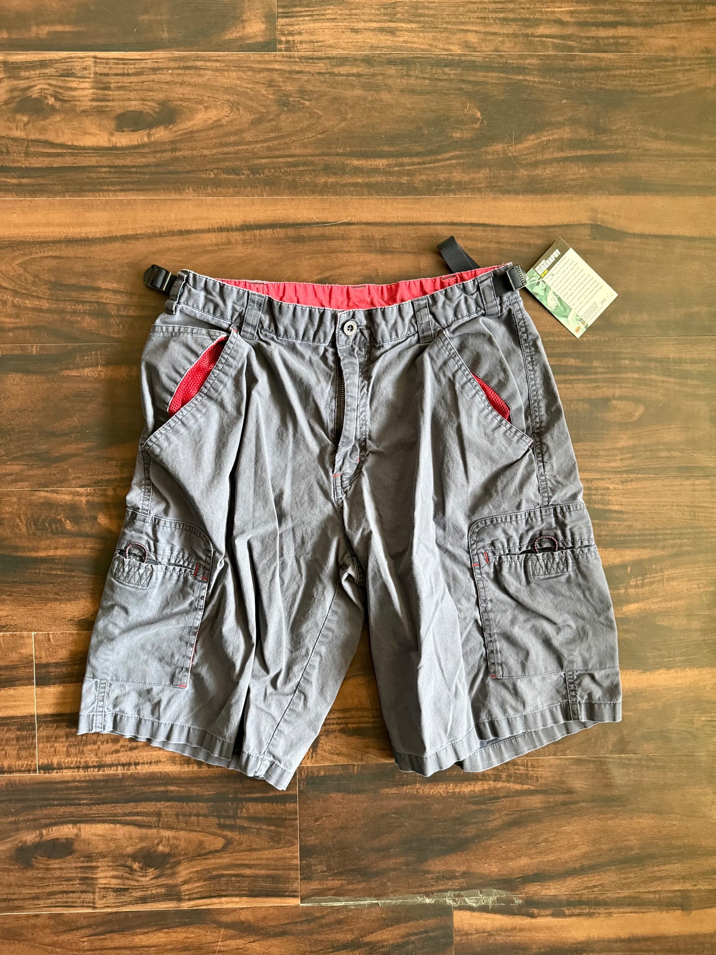 Vintage Y2K Lee Dungarees Navy Blue Cotton Cargo Shorts- 30