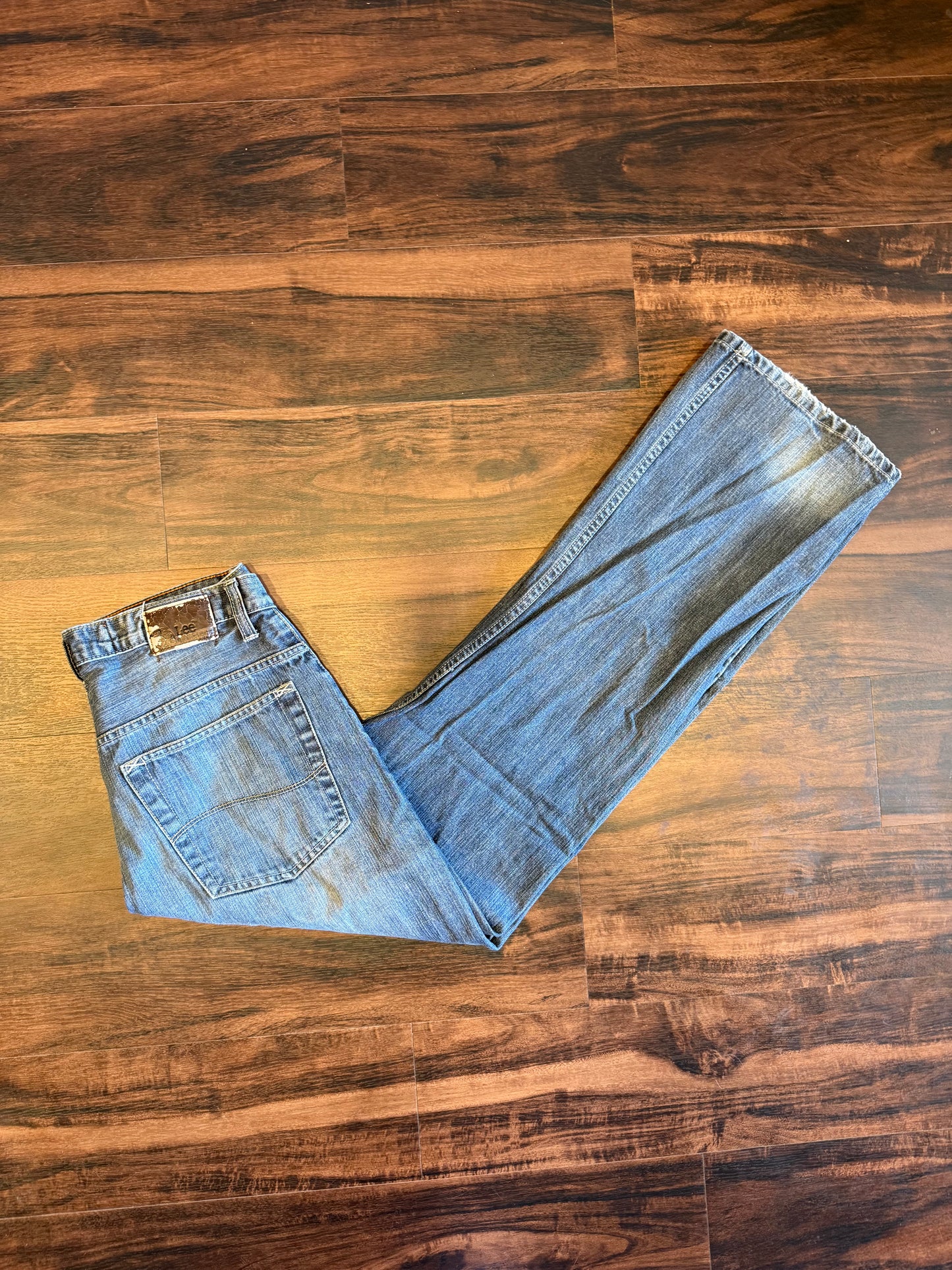 Vintage Lee Relaxed Boot Cut Jeans- 30x33
