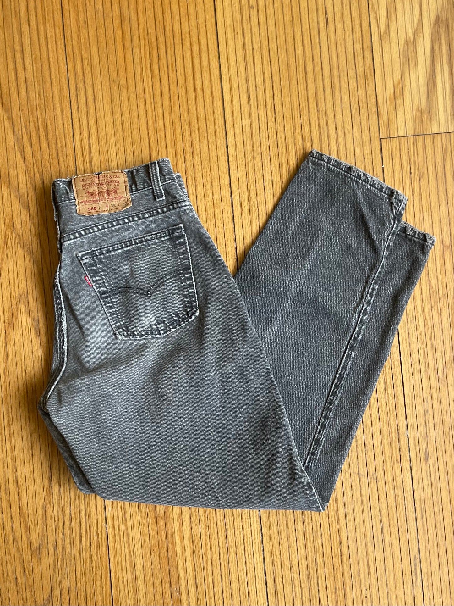 Vintage Levi’s Gray Distressed Denim Jeans- 29x30