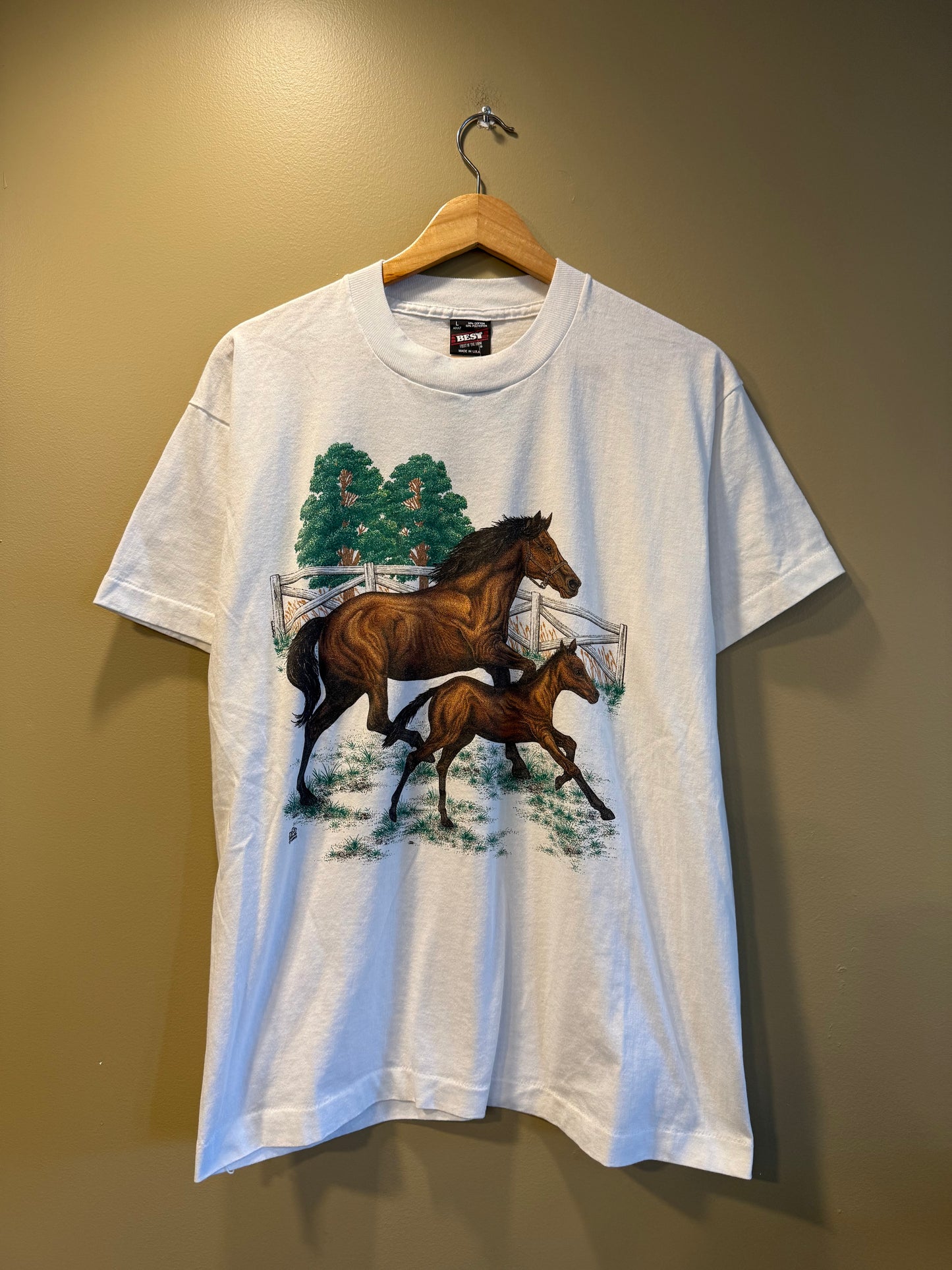 Vintage Brown Horses Nature T-Shirt- L