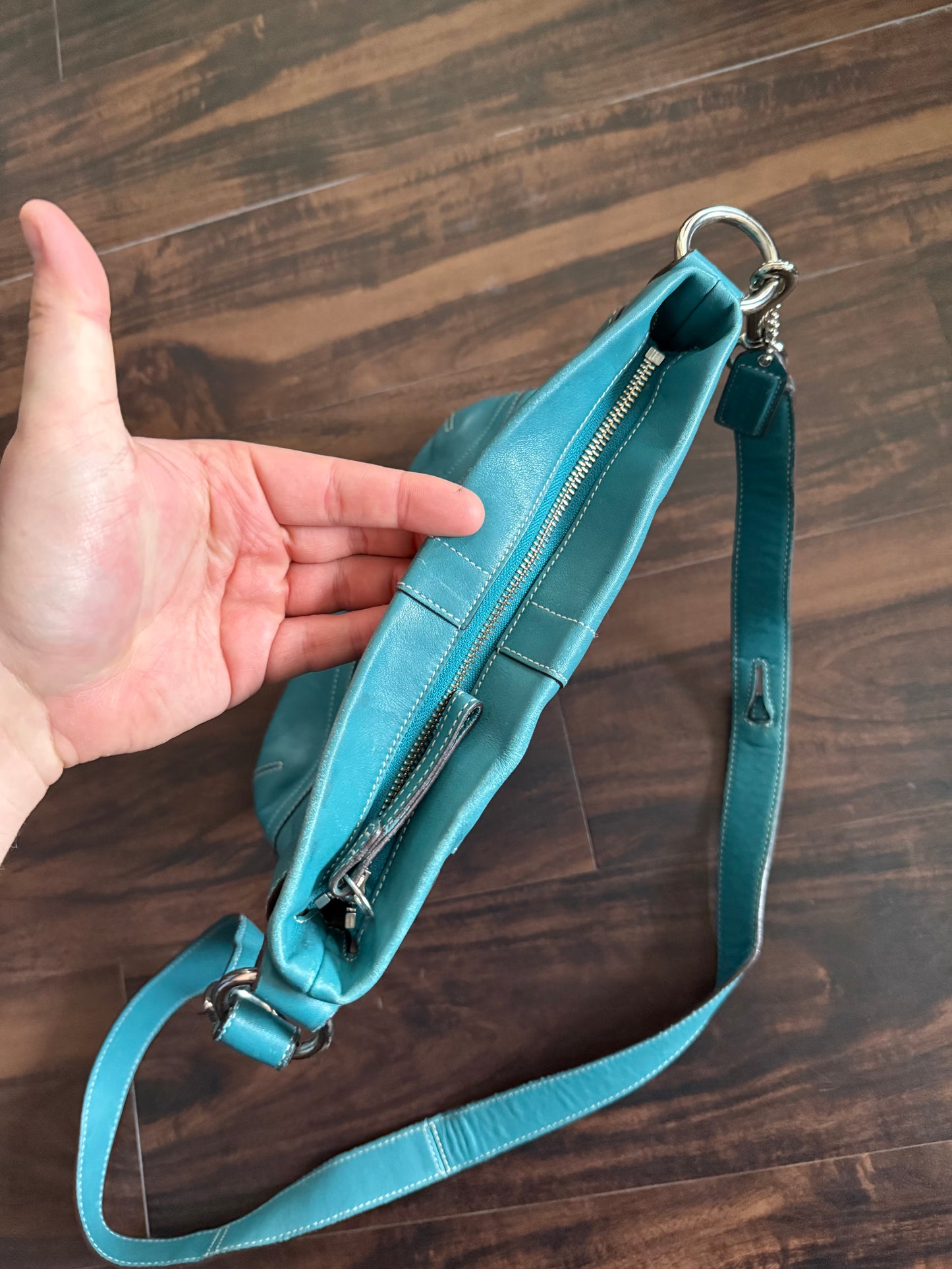 Vintage Authentic Coach Turquoise Leather Hobo Shoulder Bag