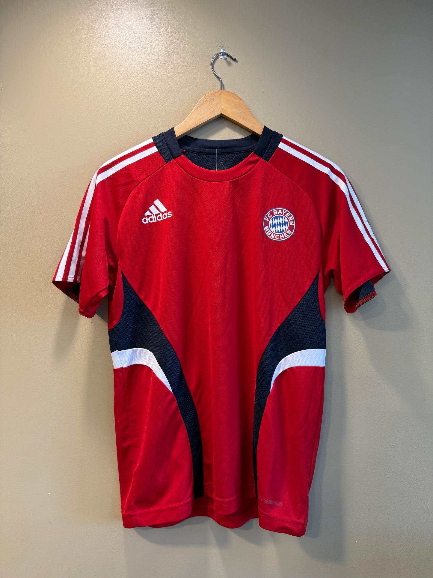 Vintage Adidas Bayern Munich Red Soccer Jersey- M