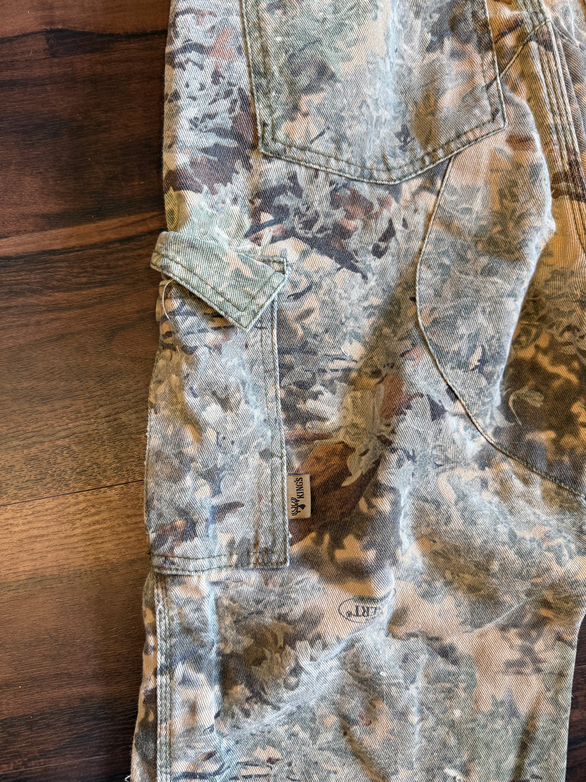 Vintage King’s Desert Camo Baggy Cargo Pants- 27x28