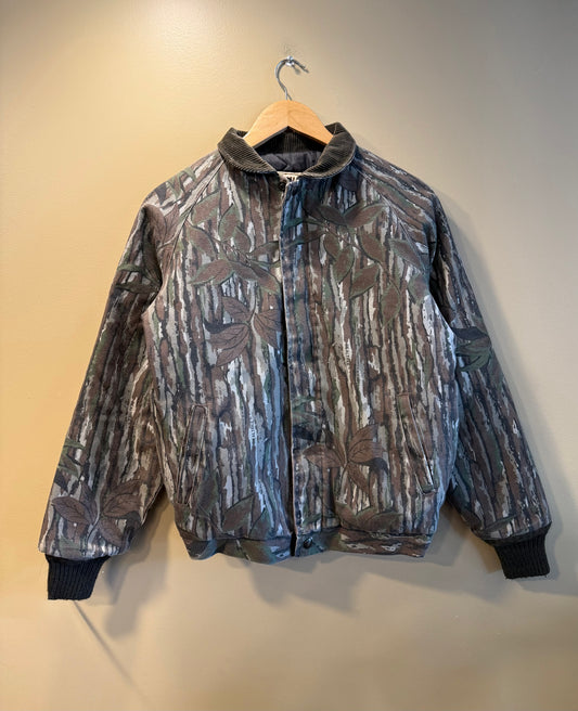 Vintage Walls Workwear RealTree Camo Jacket- S