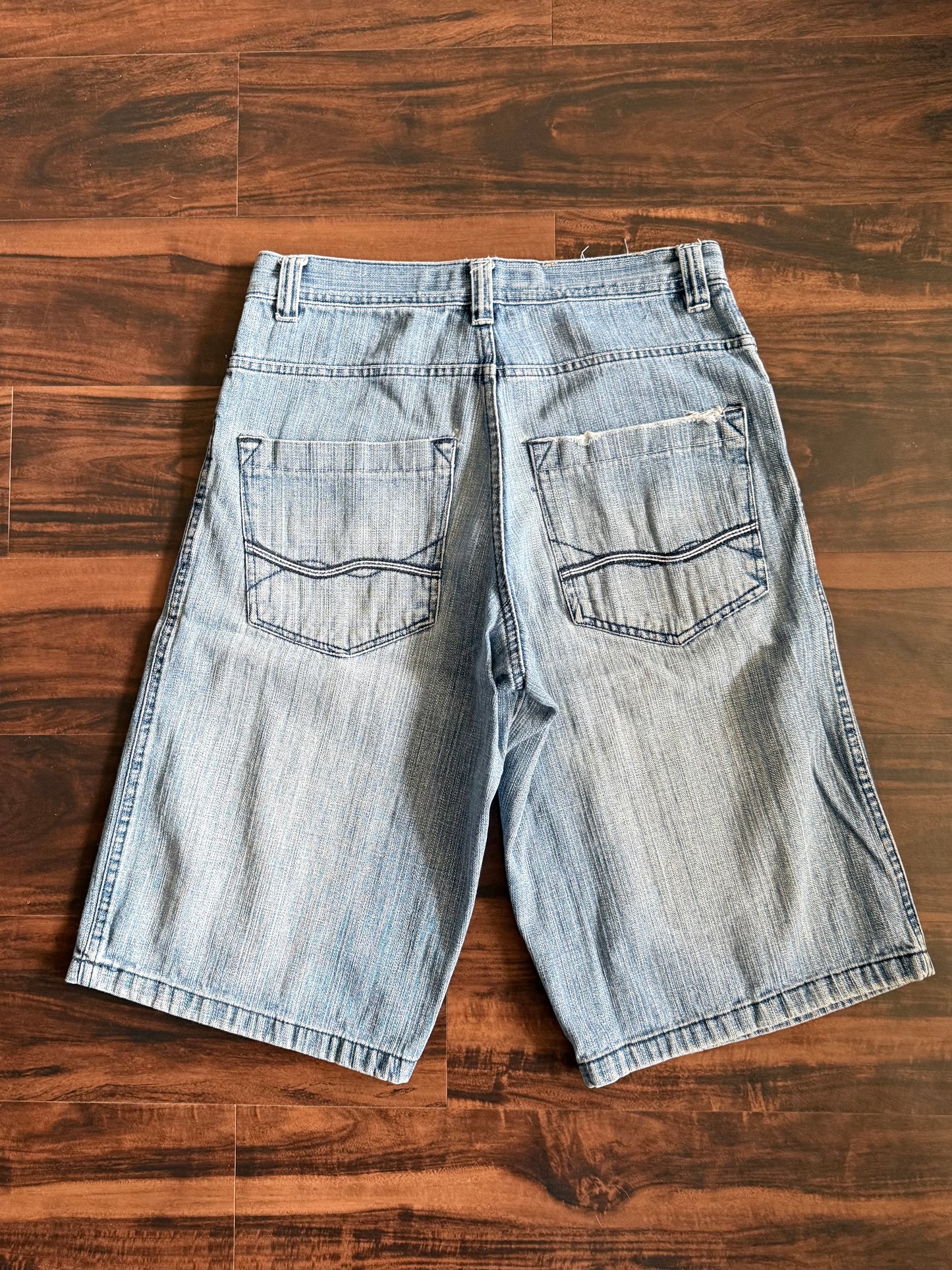 Vintage Y2K South Pole Baggy Light Wash Streetwear Denim Jean Shorts- 32