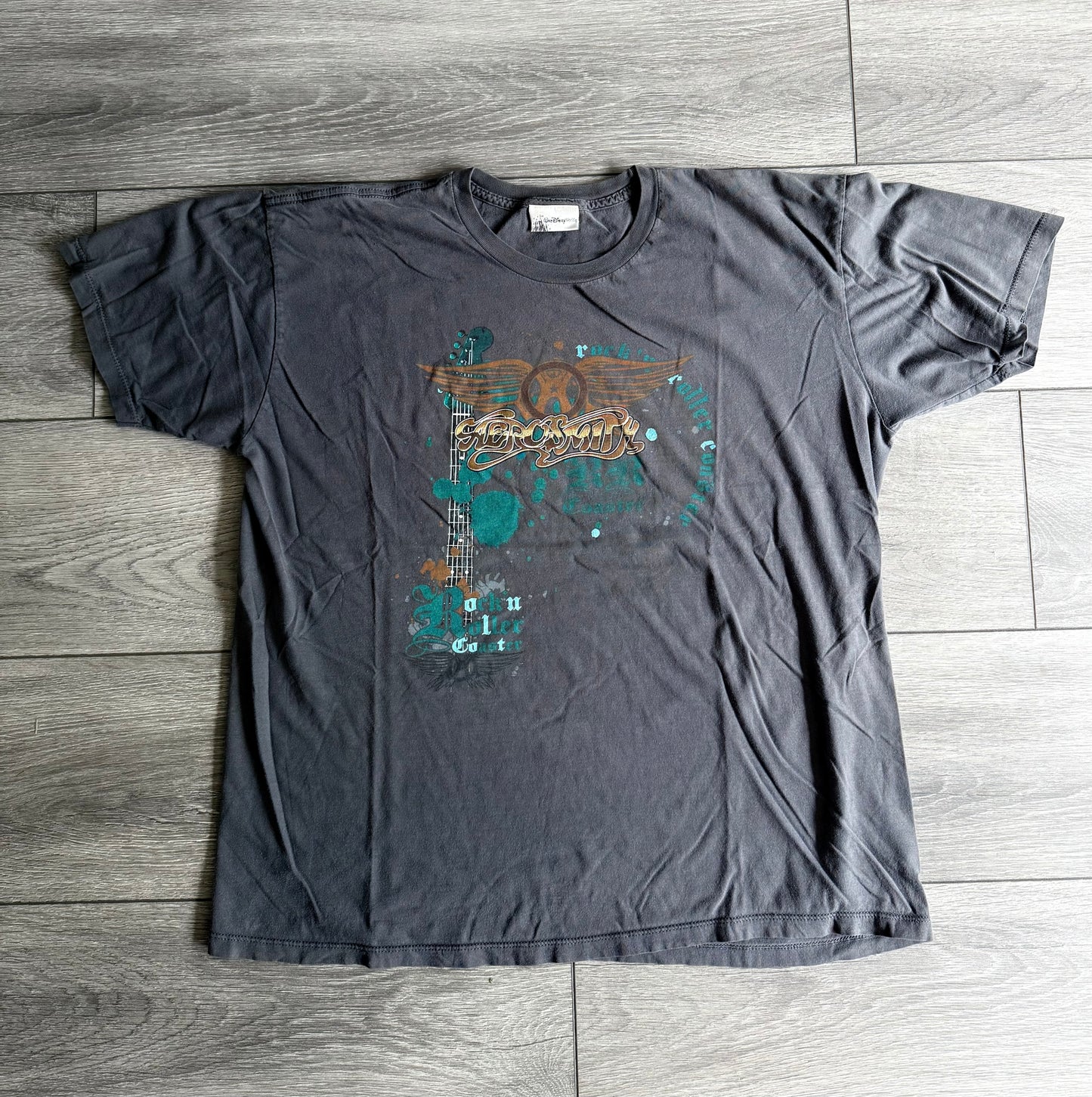 Vintage Walt Disney World Aerosmith Rock N Rollercoaster T-Shirt- L