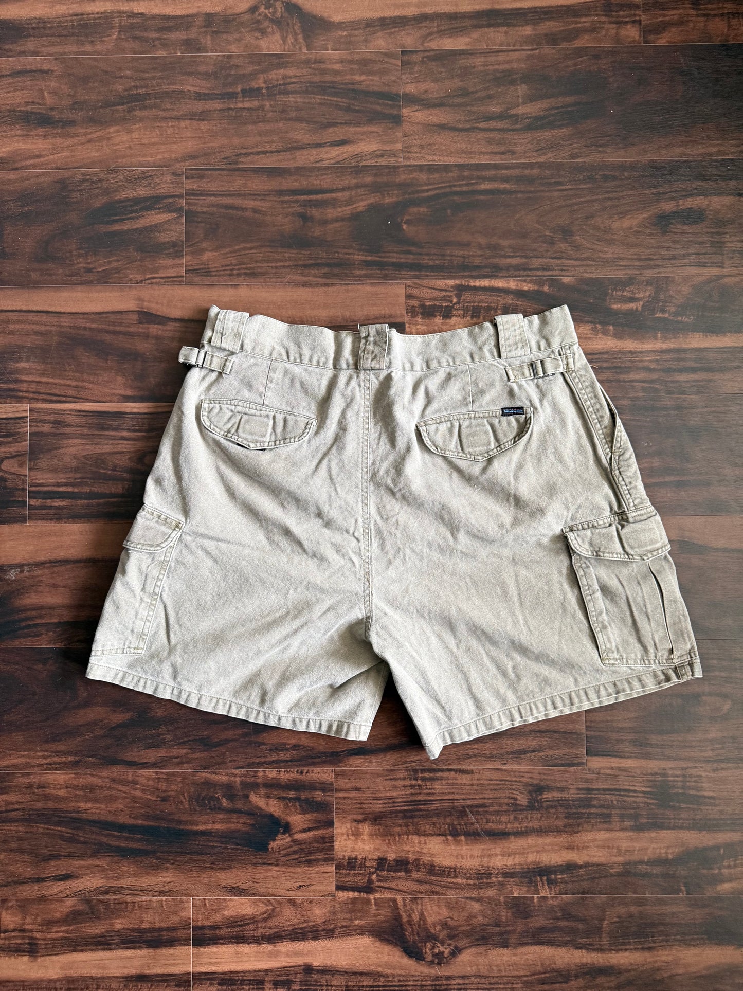 Vintage Misky Mountain Cargo Shorts- 38