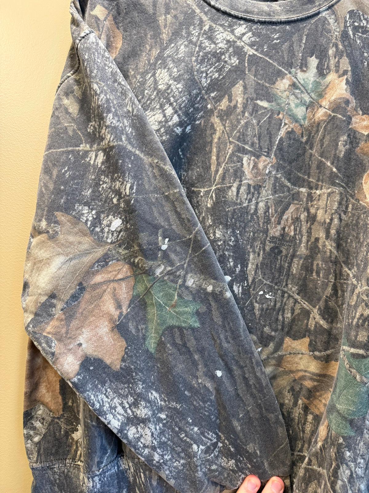 Vintage Jerzees Outdoors Mossy Oak Paint Stained Tree Camo Crewneck Sweatshirt- L