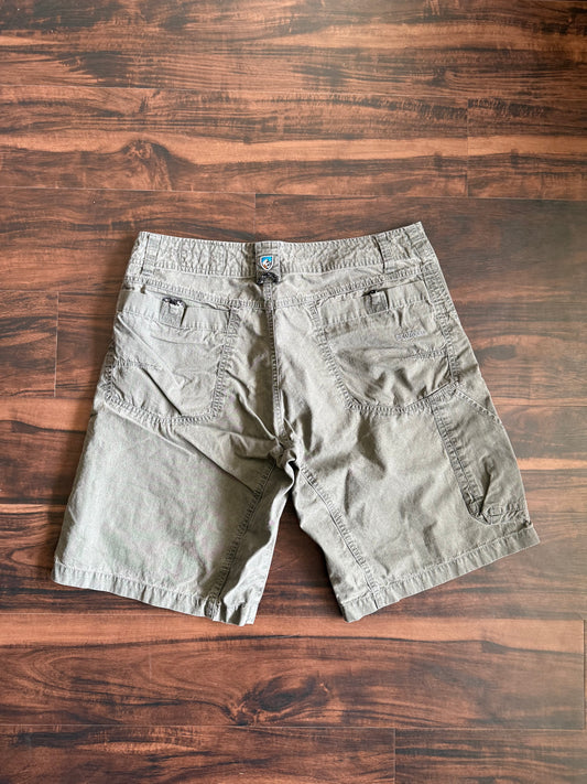 Vintage Kuhl Dark Green Outdoorsy Shorts- 33