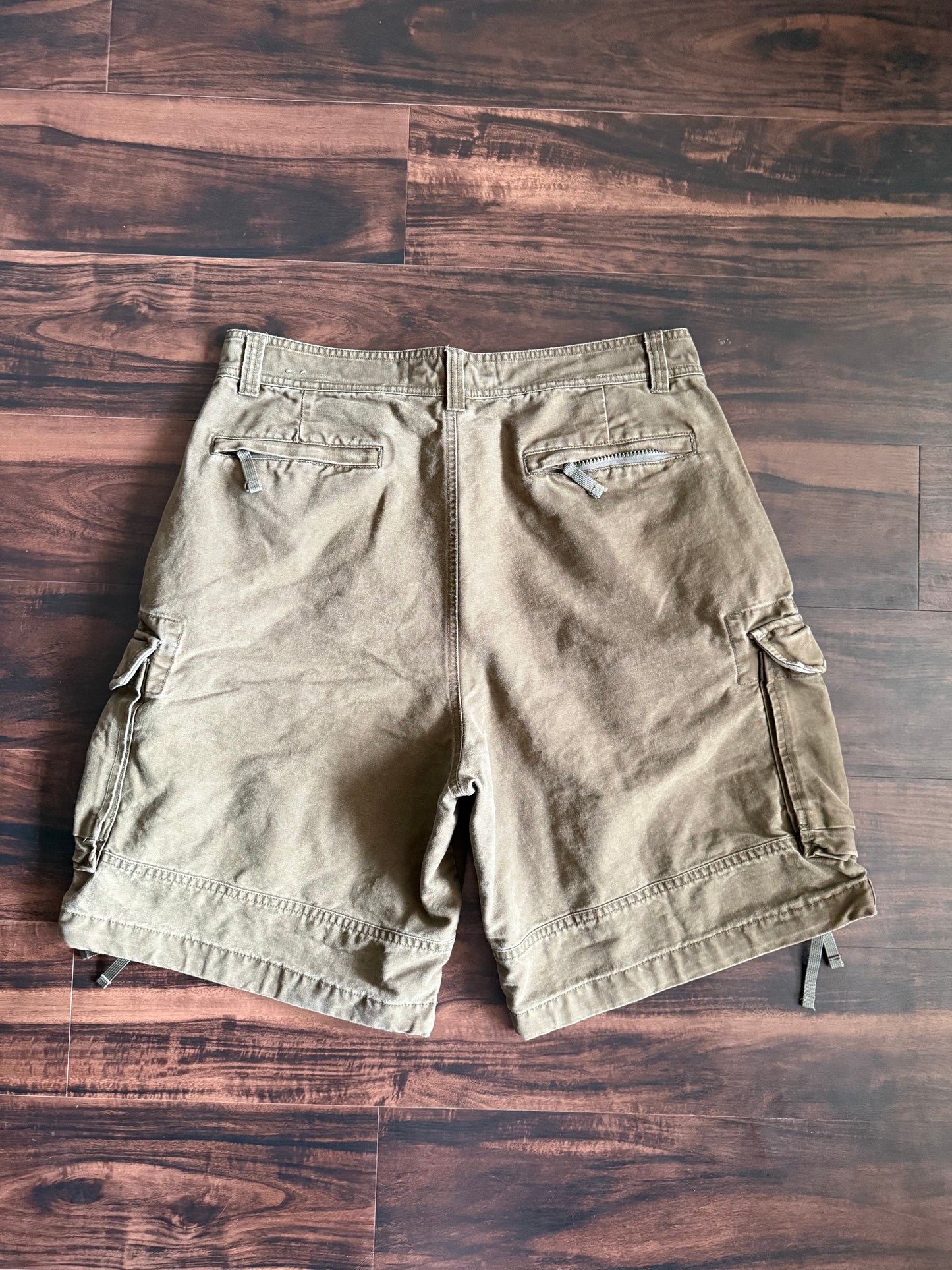 Vintage American Eagle Green Baggy Fit Cargo Shorts- 34