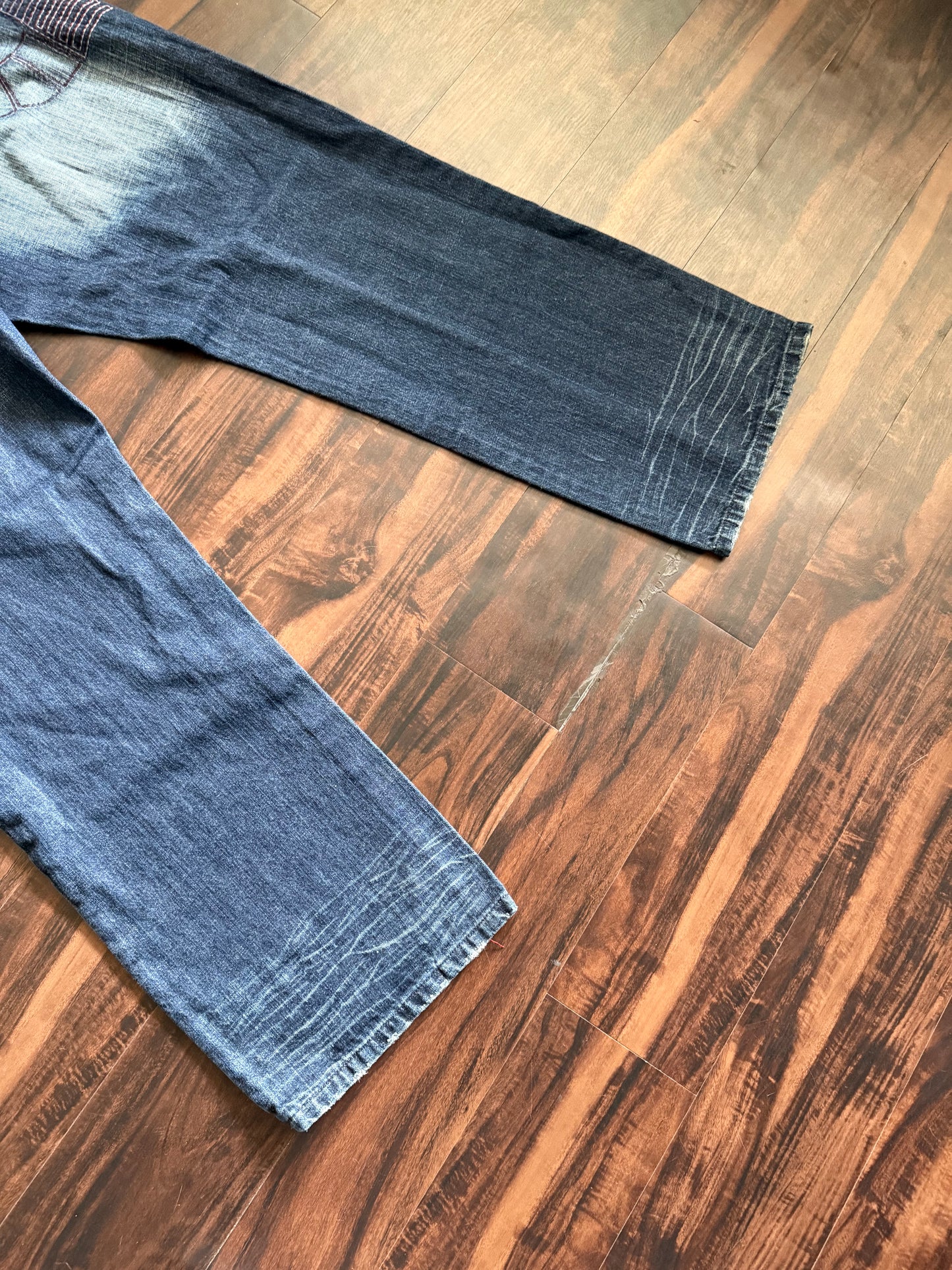 Vintage Y2K Akademiks Dark Wash Big Logo Denim Jeans- 36x35